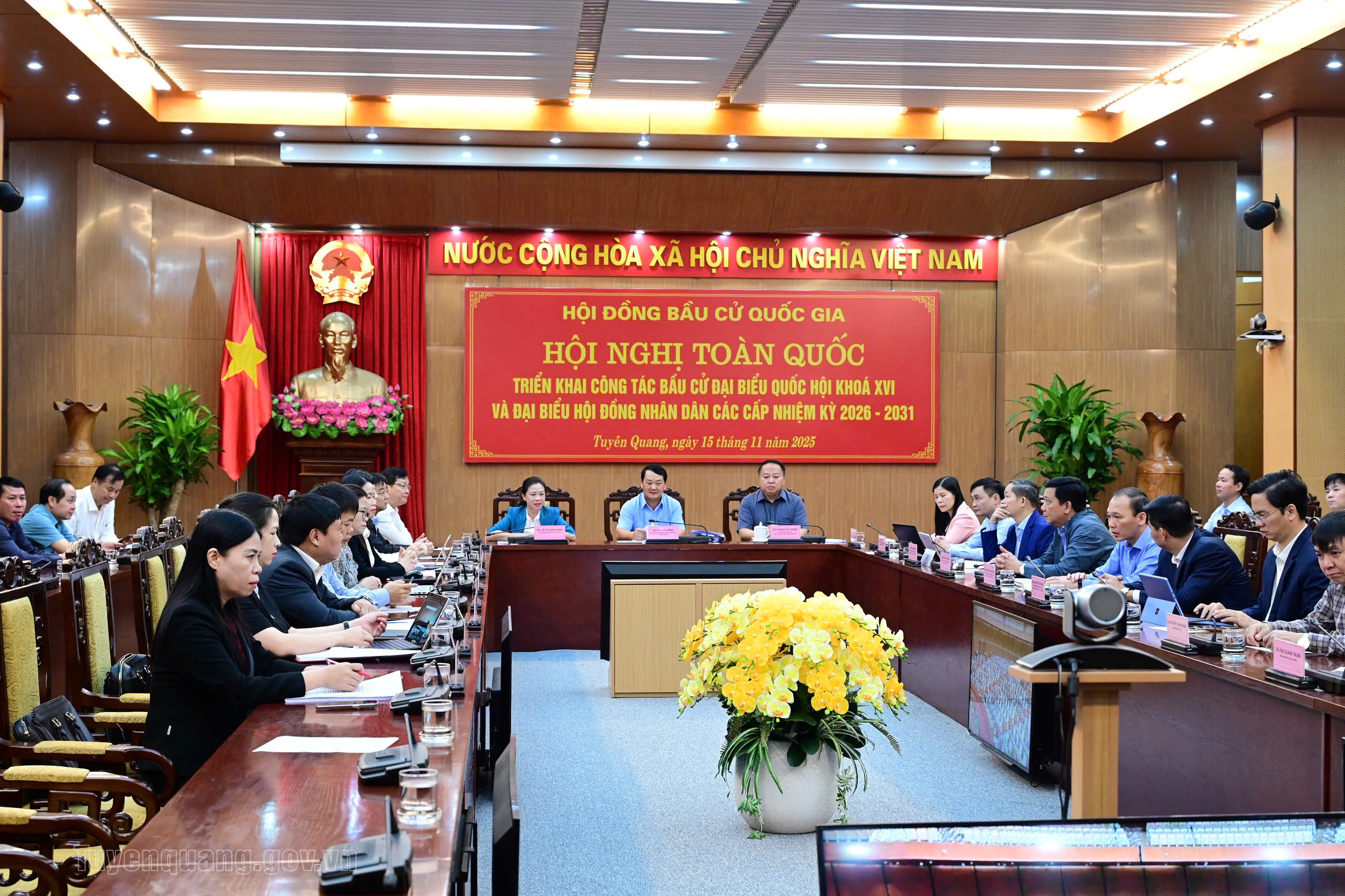 Hội nghị toàn quốc triển khai công tác bầu cử ĐBQH, HĐND các cấp