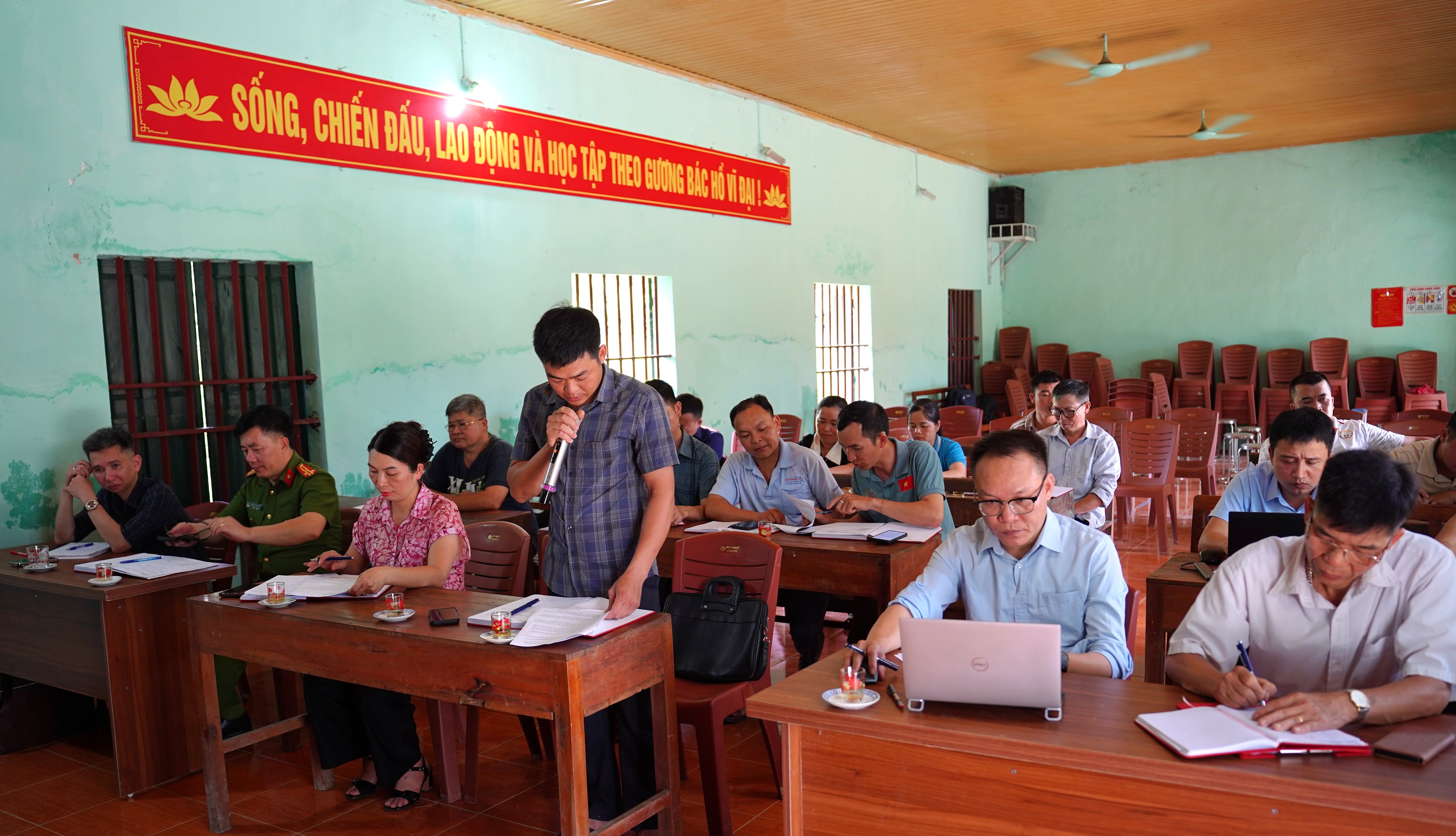 N&agrave; diềm 3.JPG