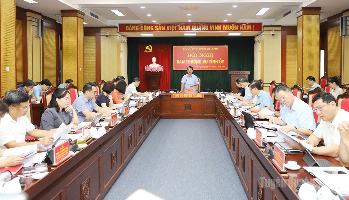 Tập trung lãnh đạo, chỉ đạo quyết liệt các giải pháp thúc đẩy phát triển kinh tế - xã hội