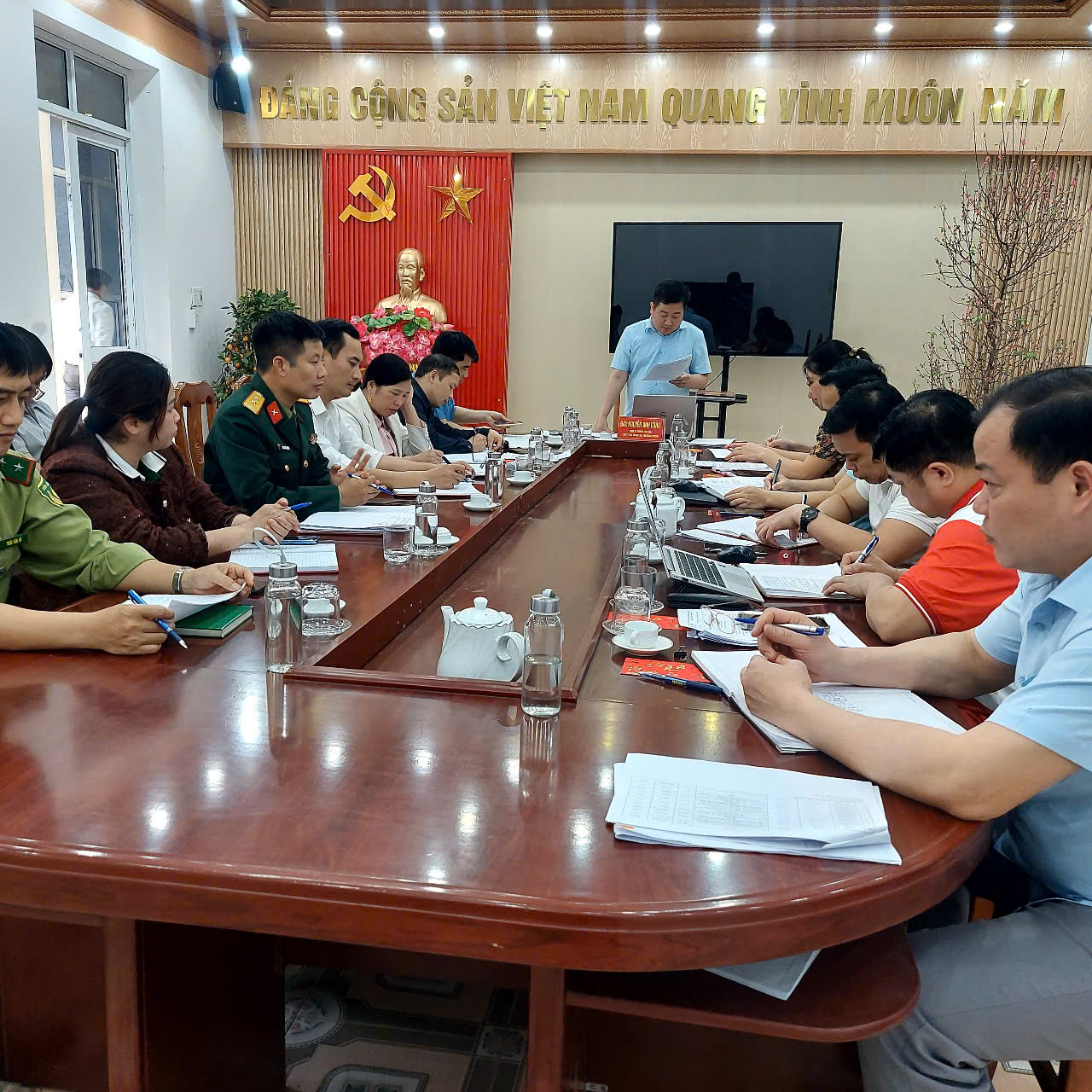 Ủy Ban Nhân Dân xã Thượng Nông Họp Thường kỳ Tháng 2 Năm 2026