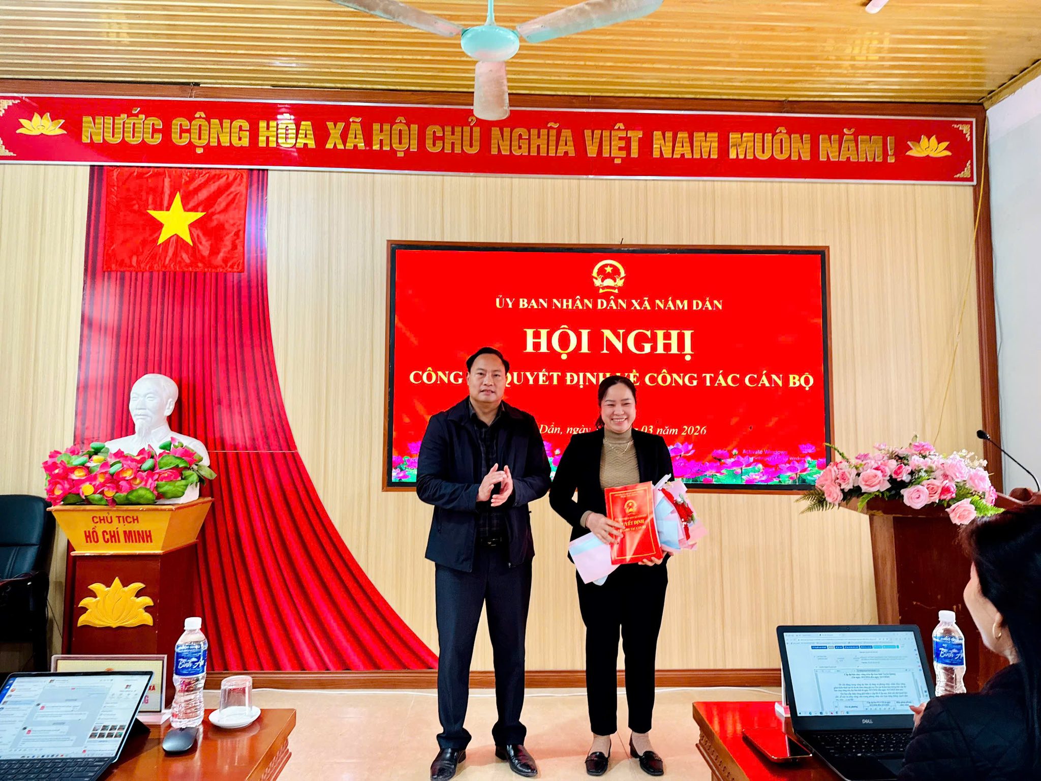 HỘI NGHỊ CÔNG BỐ QUYẾT ĐỊNH VỀ CÔNG TÁC CÁN BỘ