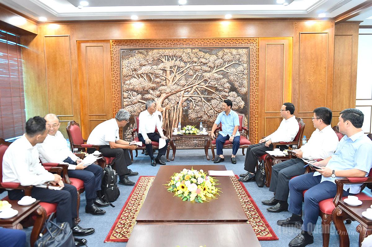 Tuyen Quang Party Secretary meets Japan’s EREX board 