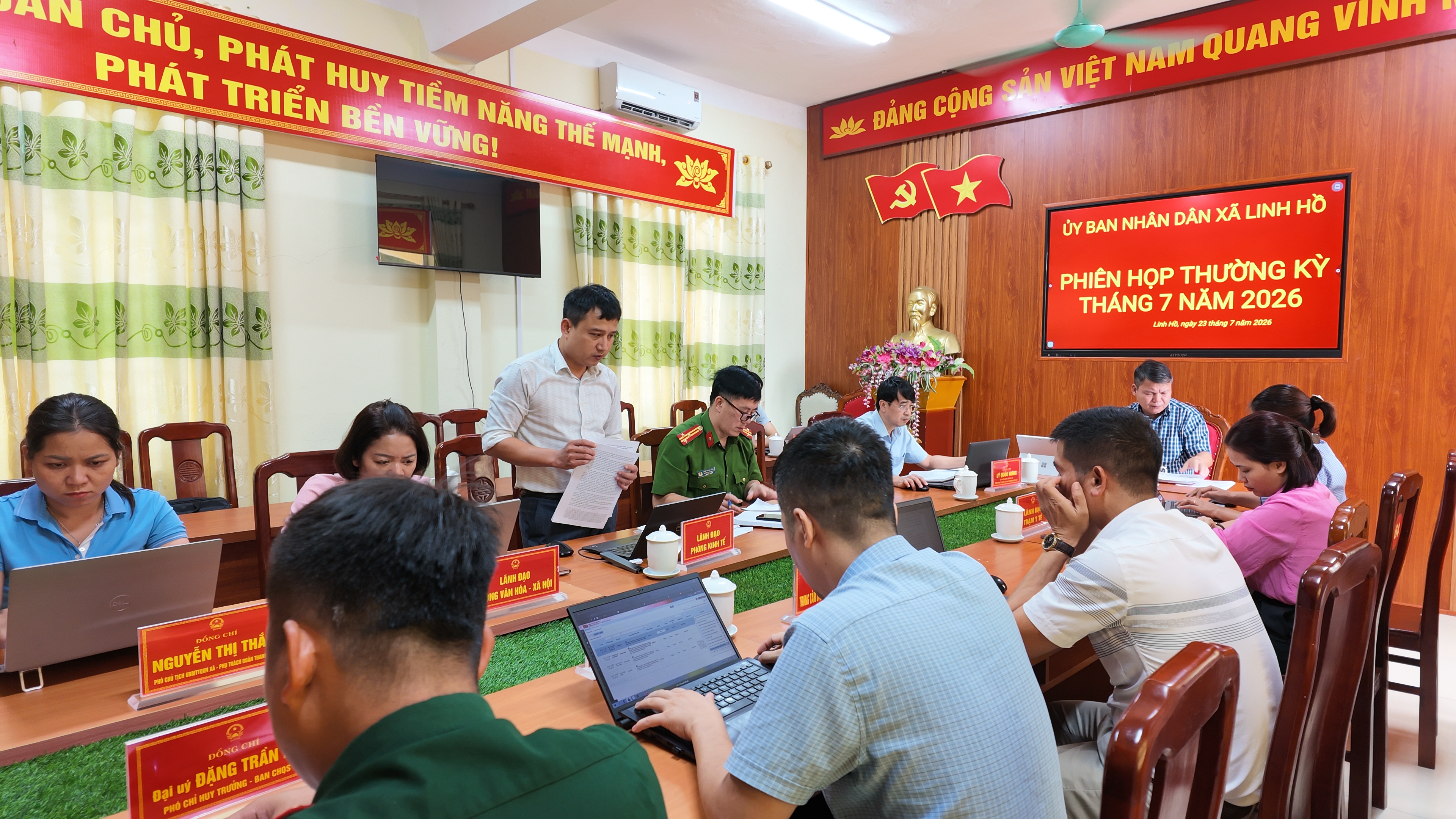 Phi&ecirc;n họp 2.JPG