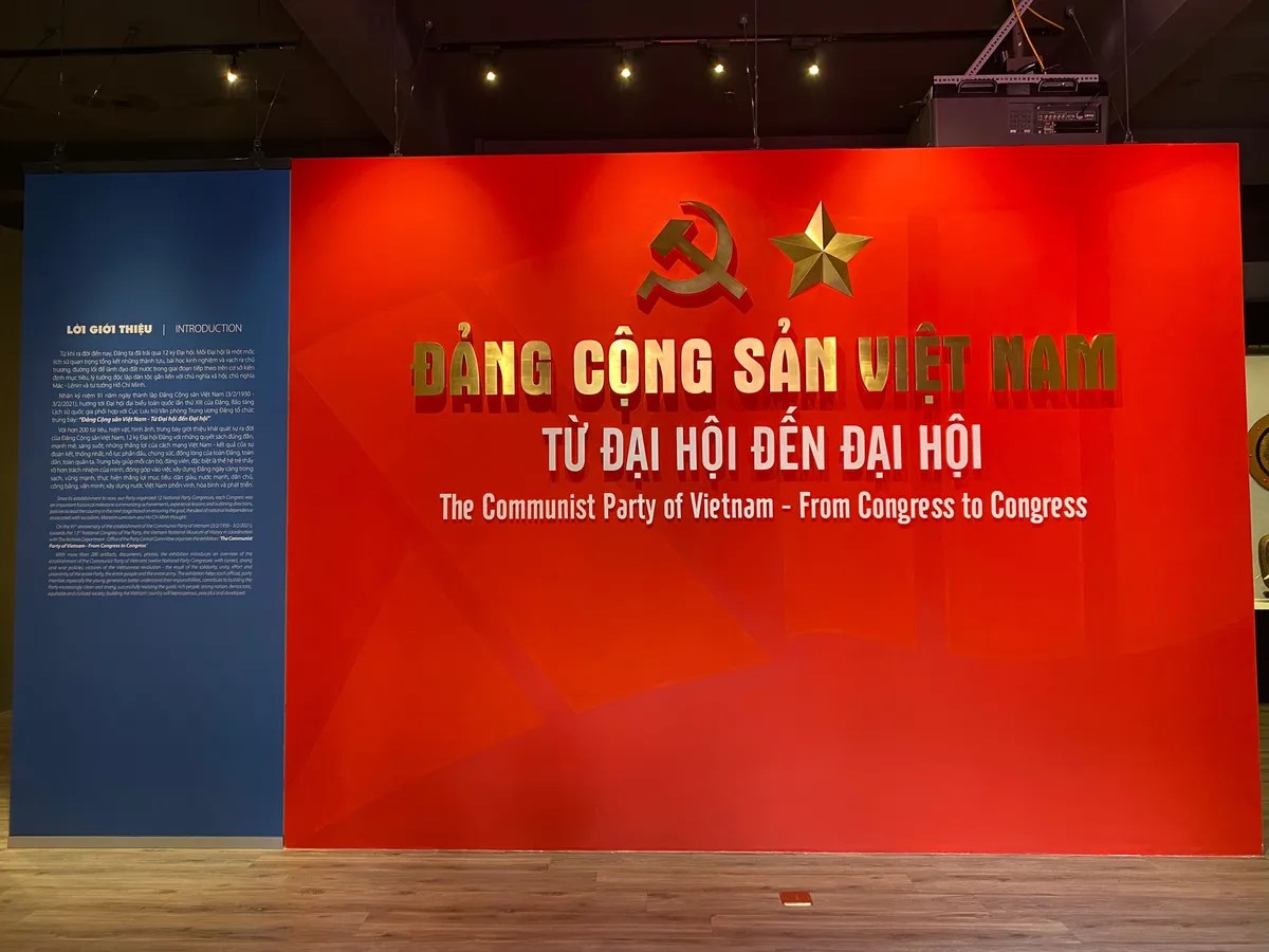 Triển lãm "Đảng Cộng sản Việt Nam - Từ Đại hội đến Đại hội"
