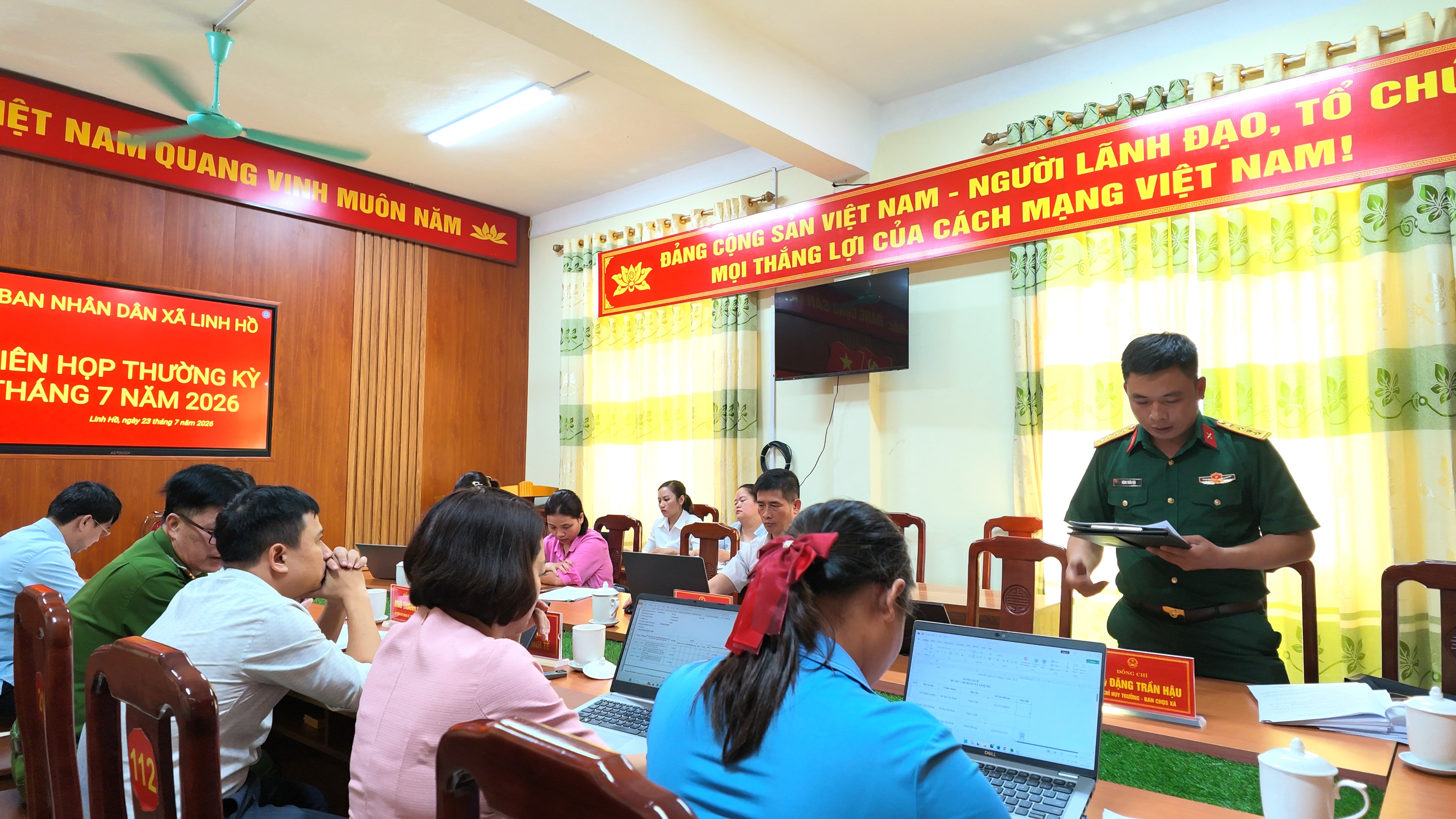 Phi&ecirc;n họp 4.JPG