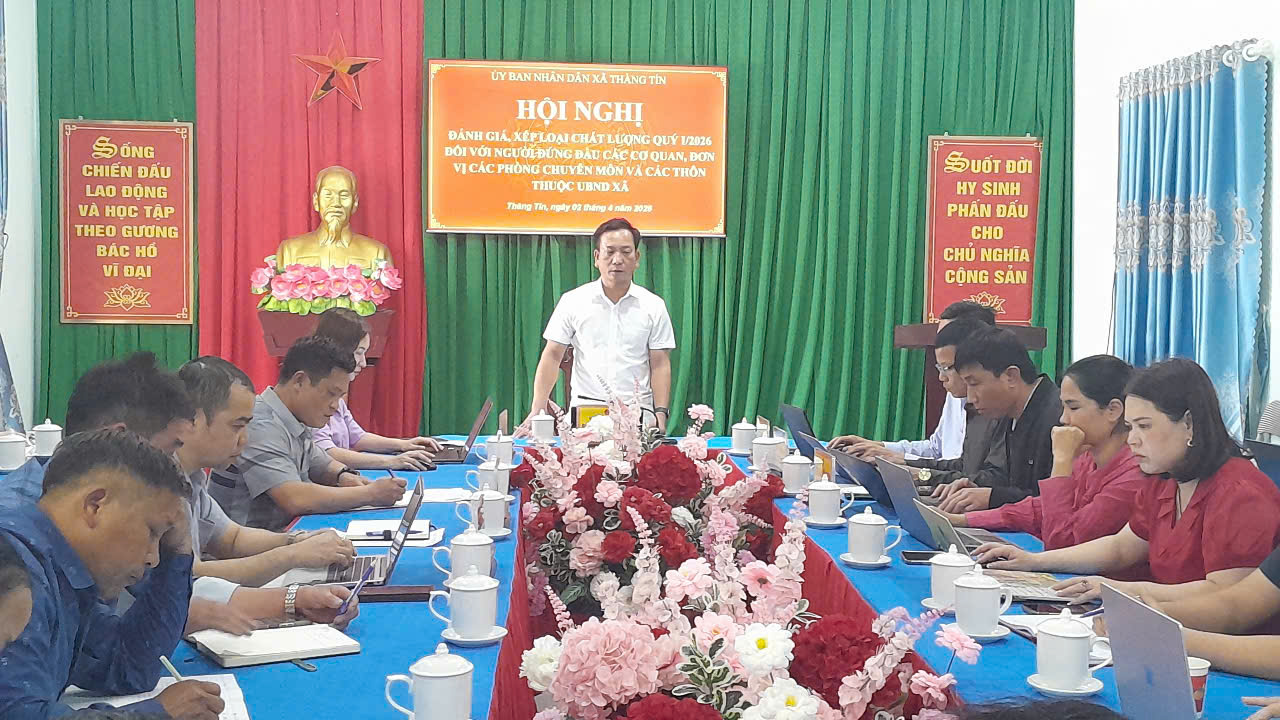 Xã Thàng Tín tổ chức họp đánh giá, xếp loại chất lượng Qúy I/2026 đối với người đứng đầu các cơ quan, đơn vị các phòng chuyên môn và các thôn thuộc Ủy ban nhân dân xã