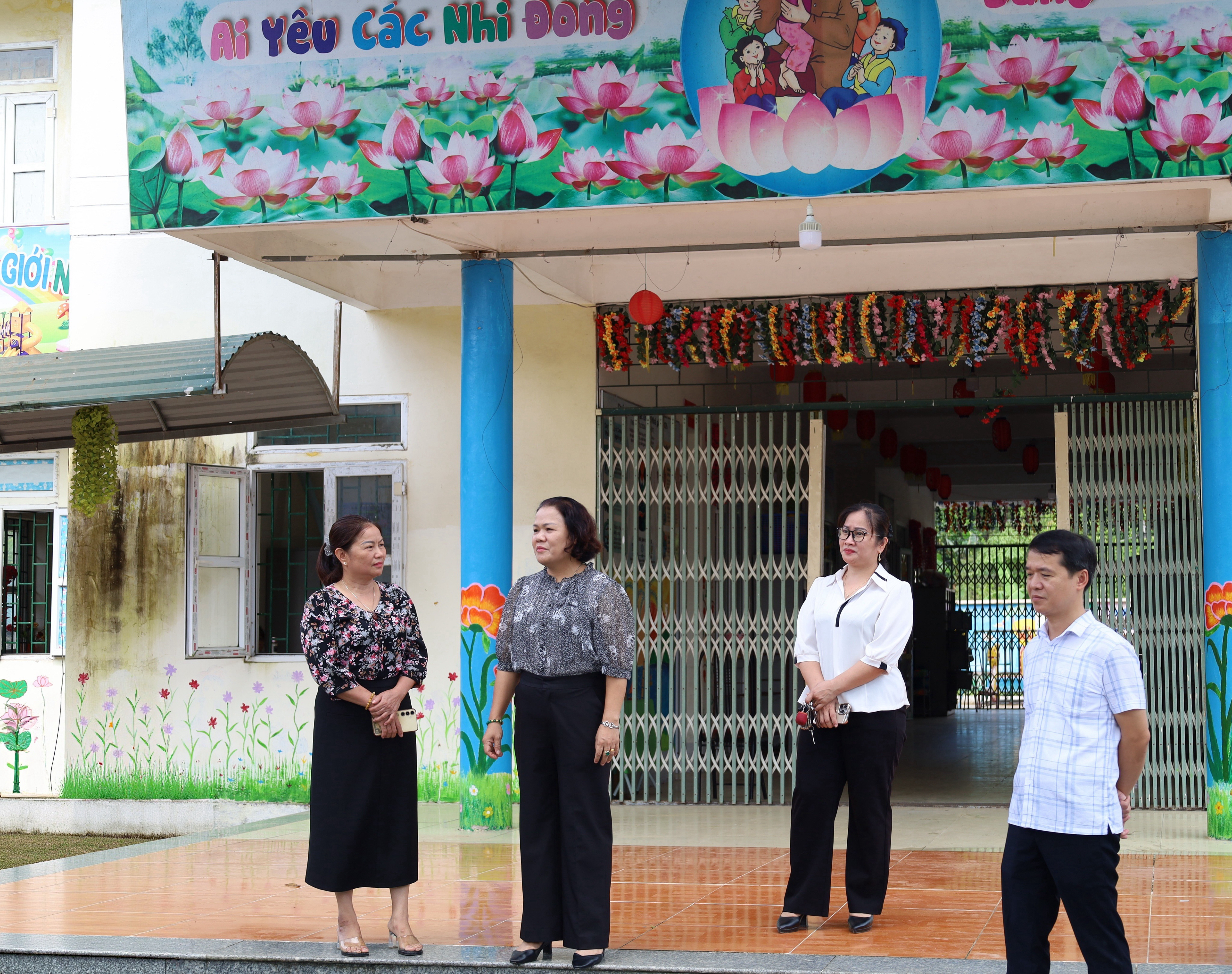 Kiểm tra công tác chuẩn bị năm học mới tại các đơn vị trường học trên địa bàn xã Minh Ngọc