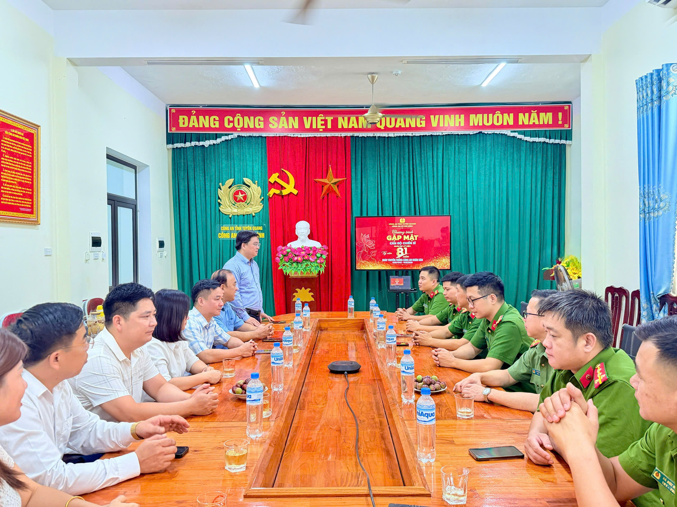 CÔNG AN XÃ KIM BÌNH TỔ CHỨC GẶP MẶT KỶ NIỆM 81 NĂM NGÀY TRUYỀN THỐNG CÔNG AN NHÂN DÂN