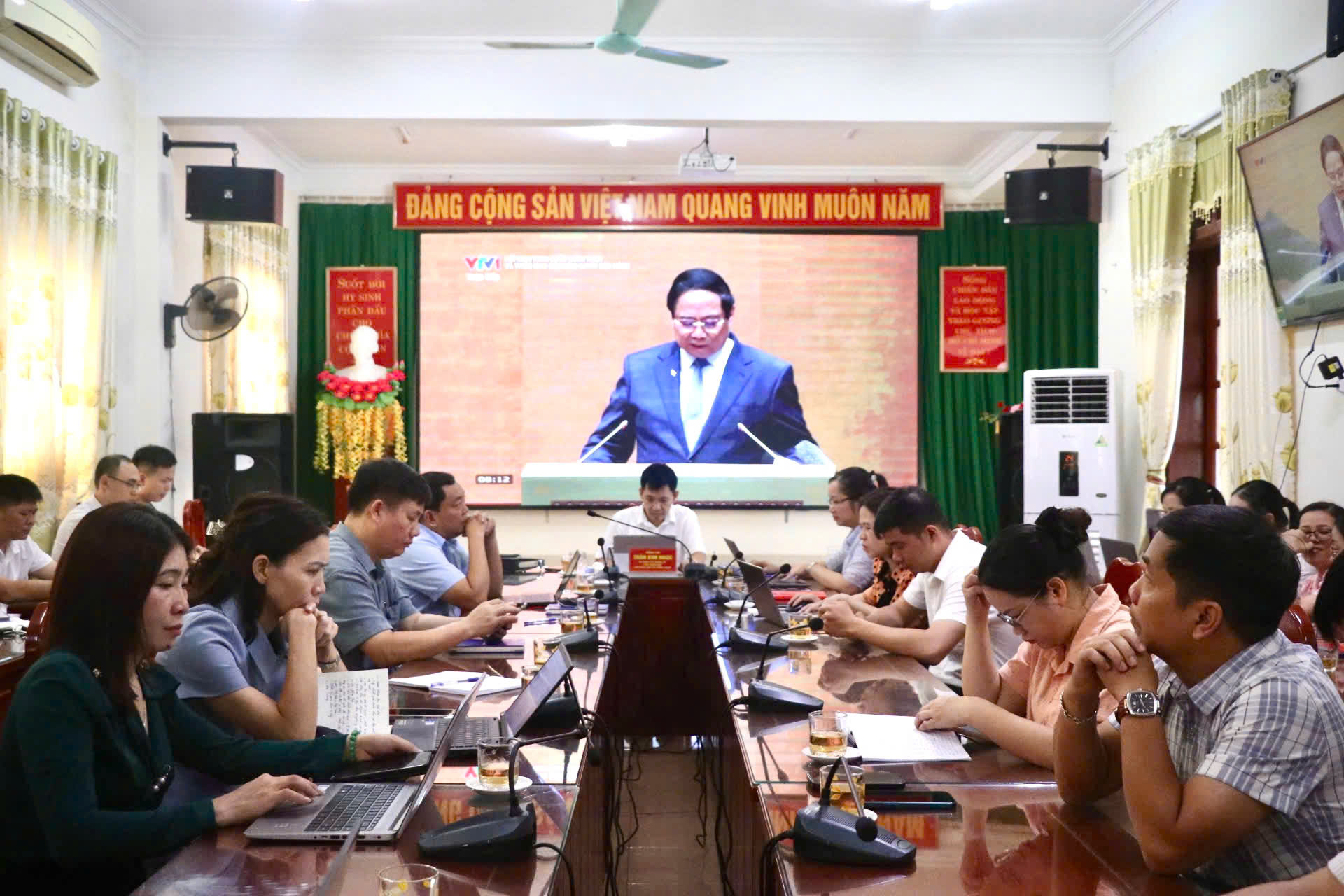 Đảng bộ Sở Khoa học và Công nghệ nghiêm túc học tập, tiếp thu  các Nghị quyết của Bộ Chính trị 