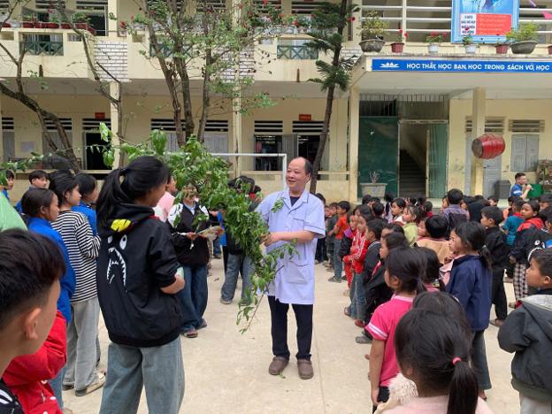 TRUYỀN THÔNG PHÒNG CHỐNG NGỘ ĐỘC THỰC PHẨM, TẢO HÔN VÀ CHĂM SÓC SỨC KHỎE CHO HỌC SINH TRƯỚC KỲ NGHỈ HÈ NĂM 2026