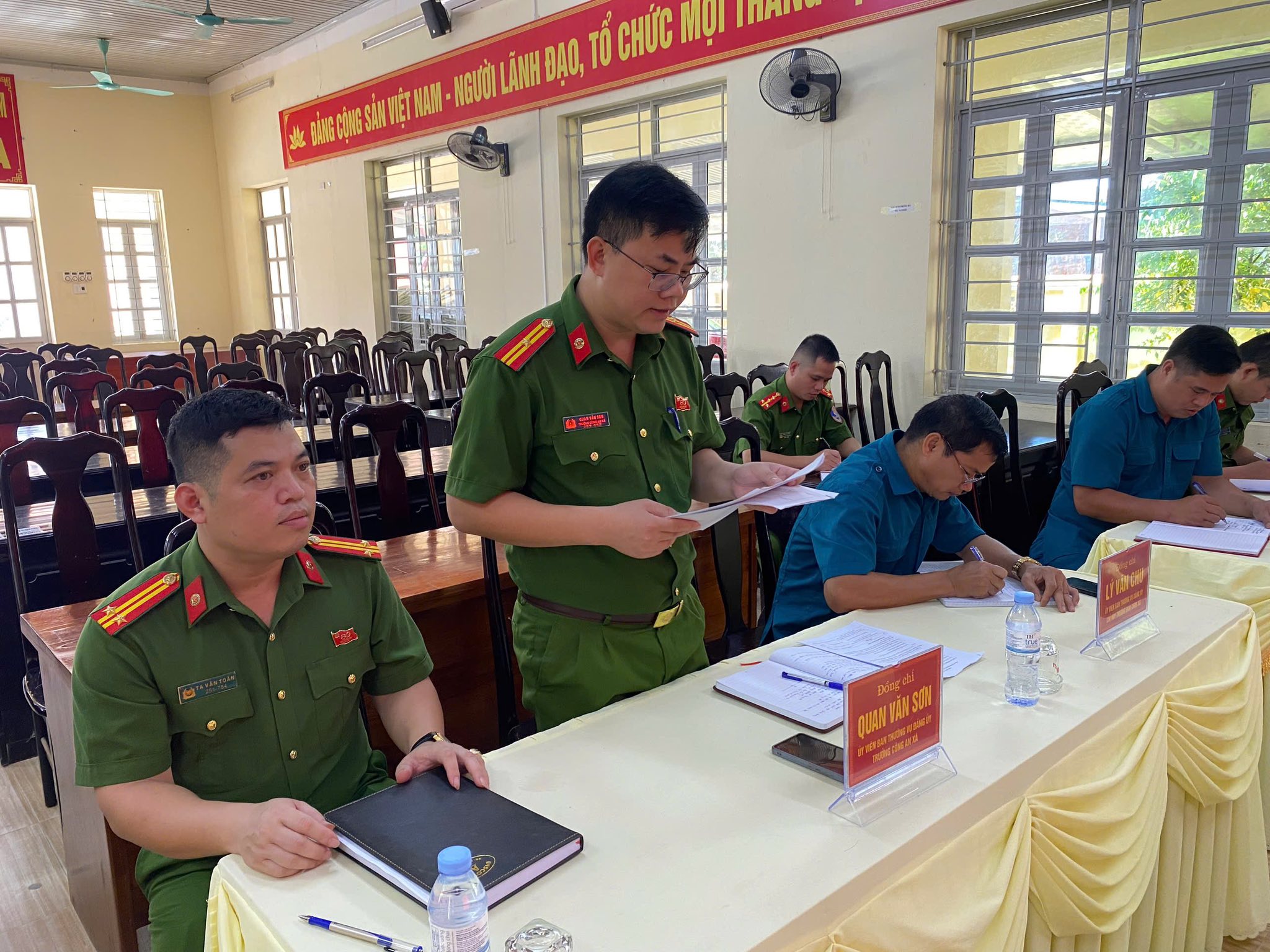 UBND XÃ TRUNG HÀ TỔ CHỨC HỘI NGHỊ CÔNG AN - QUÂN SỰ TRONG THỰC HIỆN NGHỊ ĐỊNH SỐ 03/2019/NĐ-CP, QUÝ III NĂM 2025
