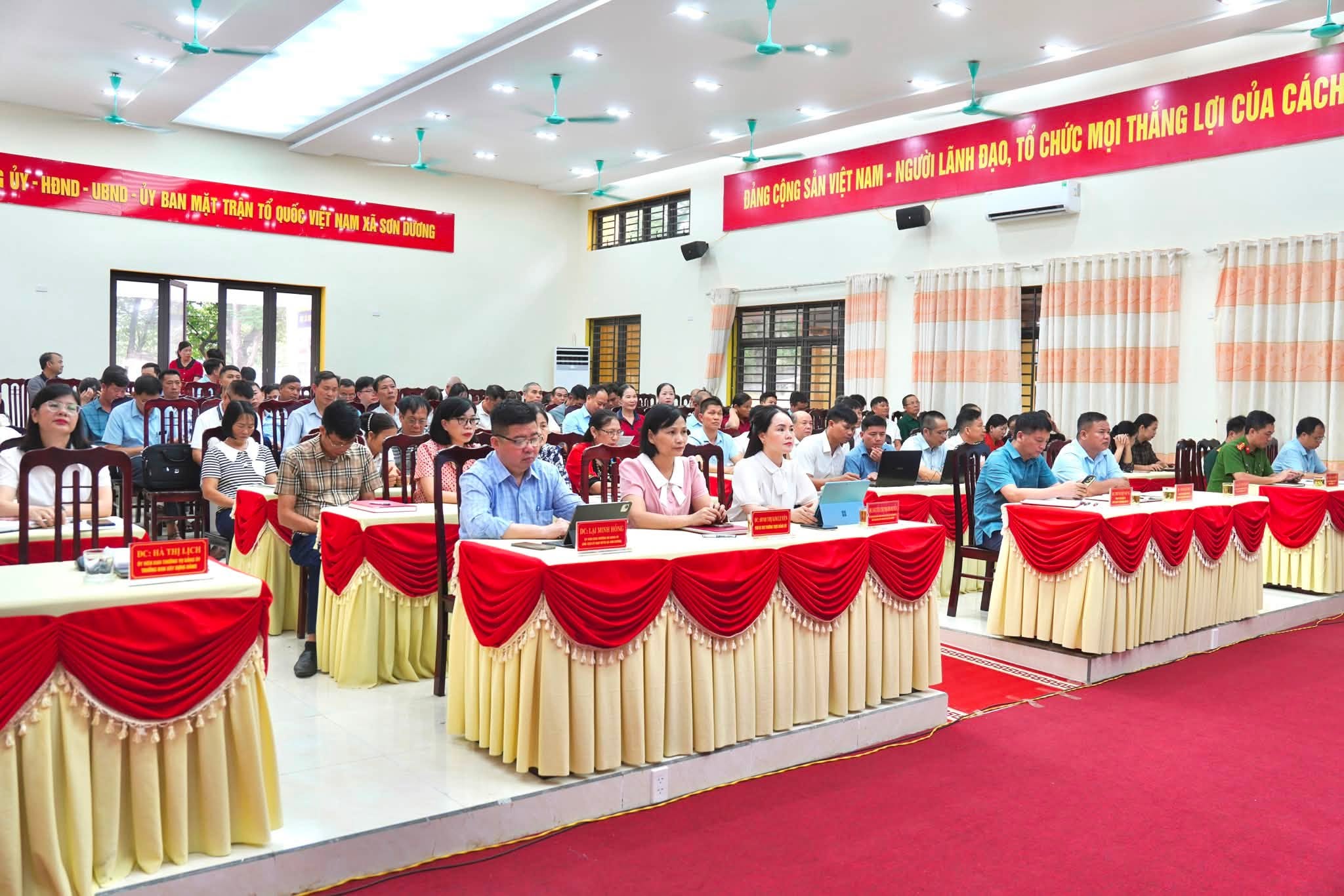 Xã Sơn Dương tham dự Hội nghị toàn quốc quán triệt Nghị quyết về phát triển kinh tế có vốn đầu tư nước ngoài