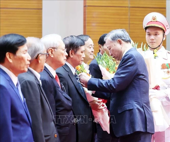 Party chief treasures veteran revolutionaries' contributions to national development