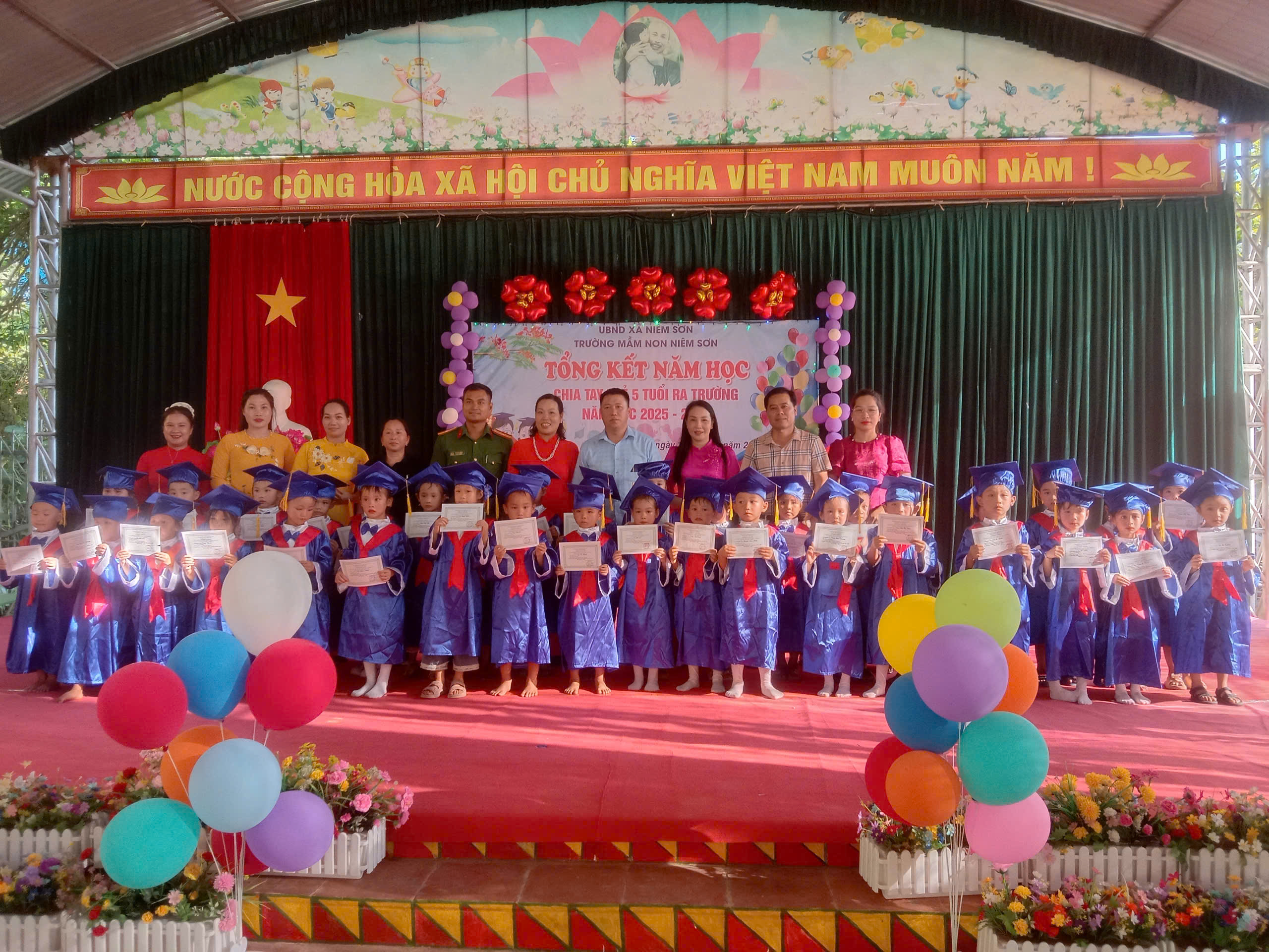 Trường Mầm non xã Niêm Sơn tổ chức Hội nghị tổng kết năm học 2025 - 2026