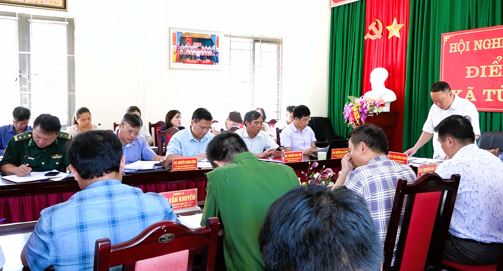 Hội nghị Ban Chấp hành Đảng bộ xã Tùng Vài khóa I, nhiệm kỳ 2025-2030 (chuyên đề)
