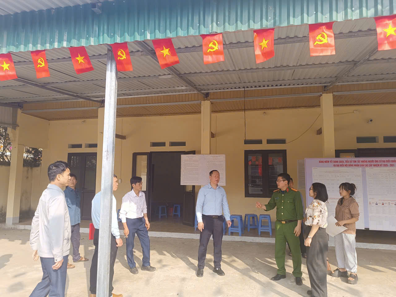 CÔNG AN XÃ LÙNG TÁM TĂNG CƯỜNG CÔNG TÁC KIỂM TRA VÀ TRIỂN KHAI PHƯƠNG ÁN ĐẢM BẢO AN NINH AN TOÀN NGÀY BẦU CỬ