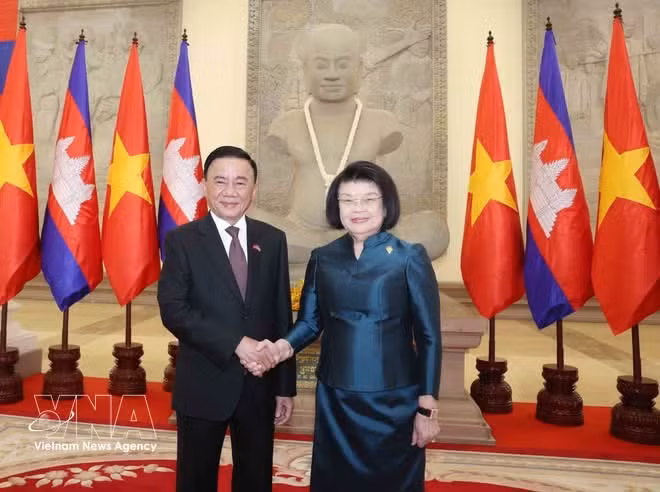 Official welcome held in Phnom Penh for key Vietnamese Party official