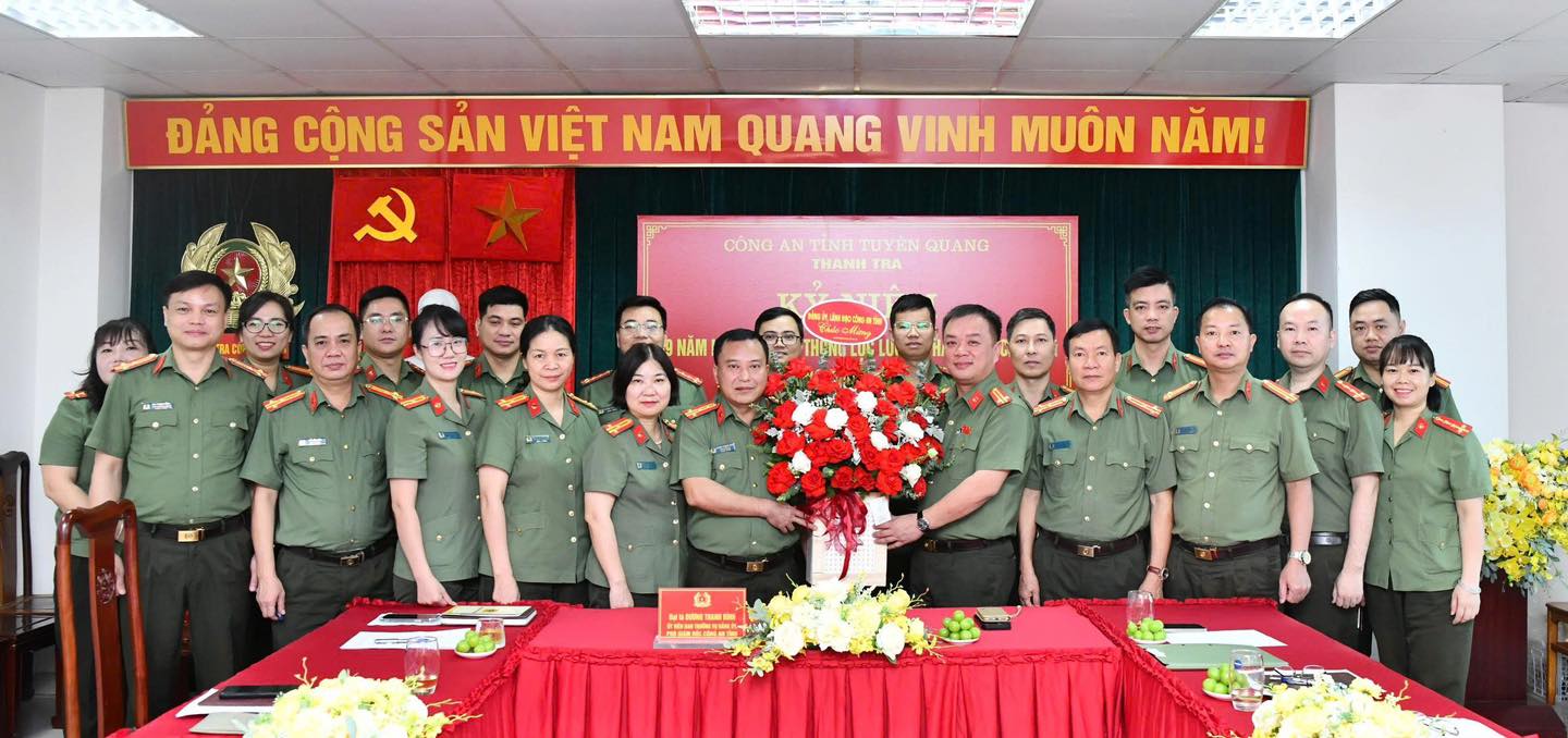 LÃNH ĐẠO CÔNG AN TỈNH CHÚC MỪNG LỰC LƯỢNG THANH TRA NHÂN KỶ NIỆM 59 NĂM NGÀY TRUYỀN THỐNG 