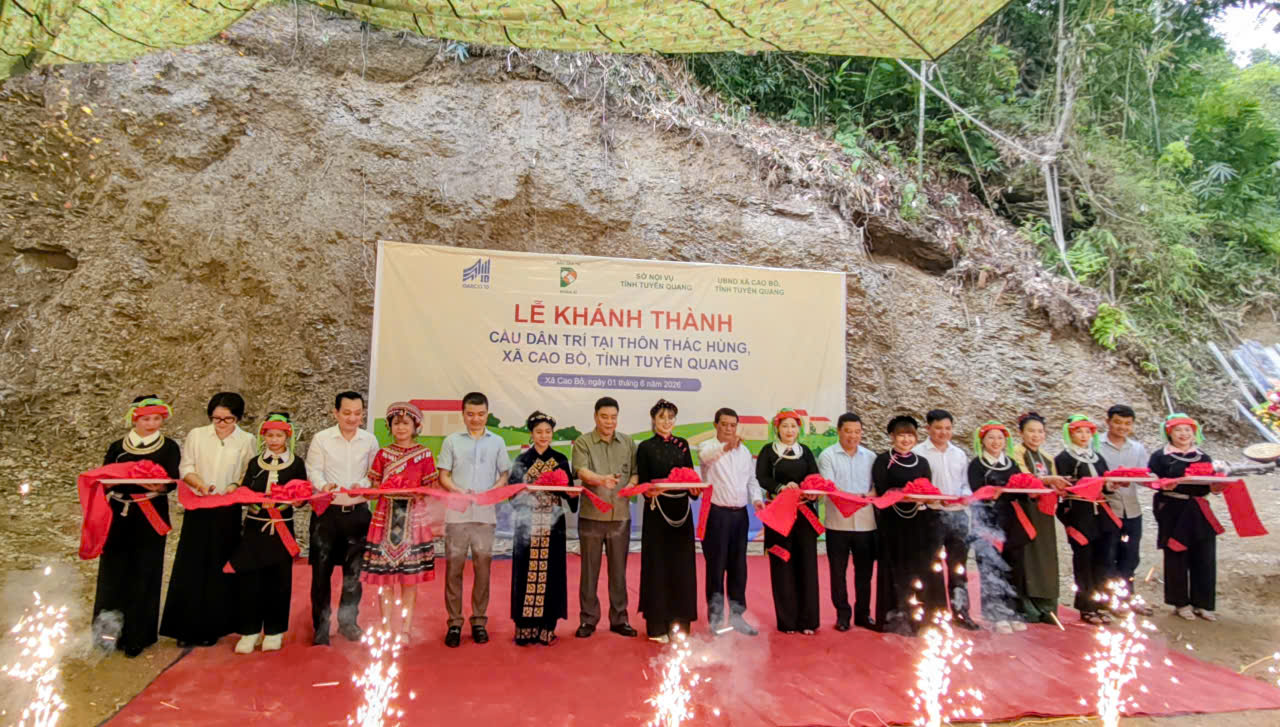 Khánh thành công trình “Cầu thiện nguyện dân sinh Đội 2” thôn Thác Hùng – Nối những nhịp cầu yêu thương đến với vùng cao Cao Bồ