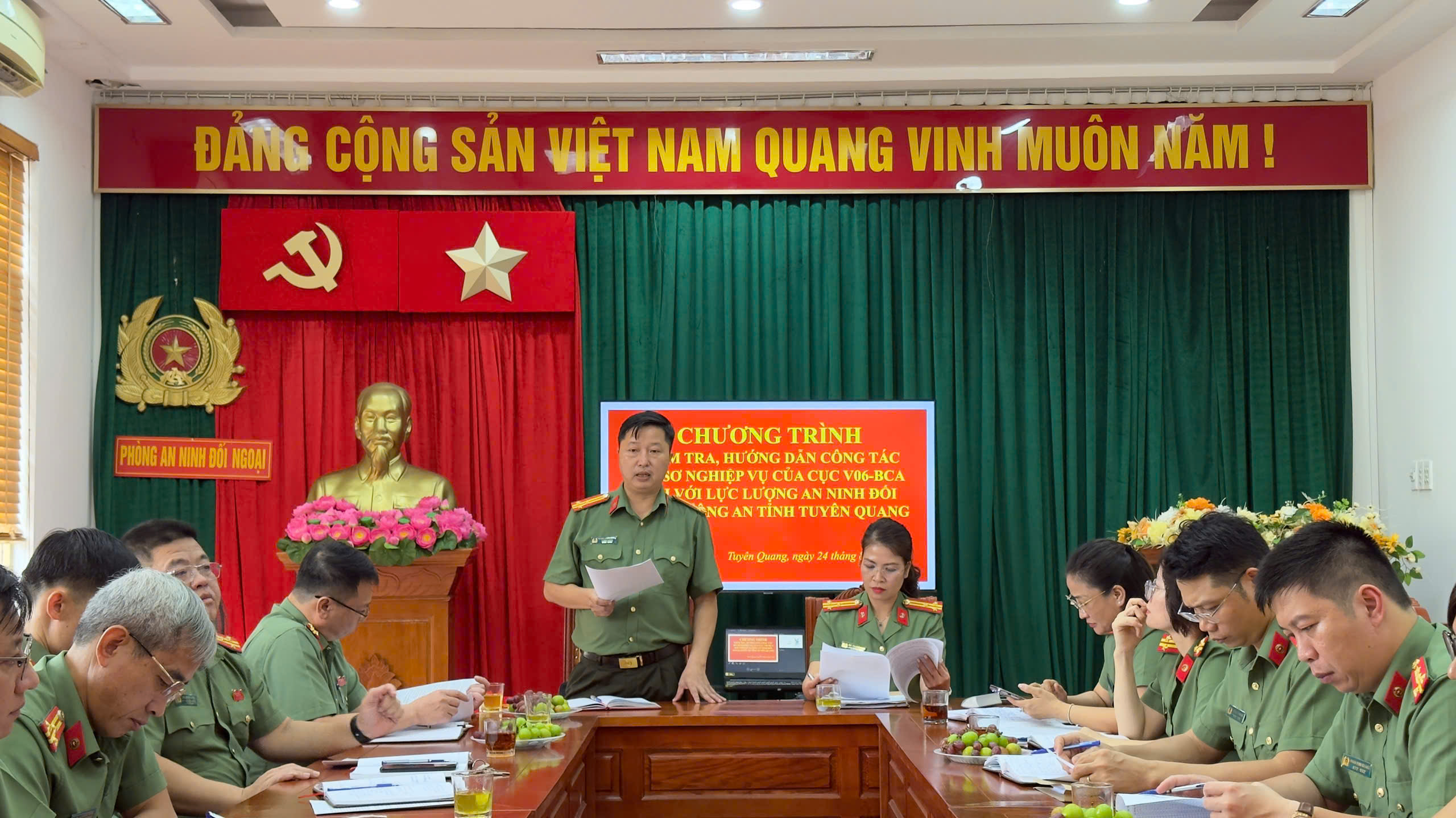 NÂNG CAO CHẤT LƯỢNG CÔNG TÁC HỒ SƠ NGHIỆP VỤ TẠI PHÒNG AN NINH ĐỐI NGOẠI