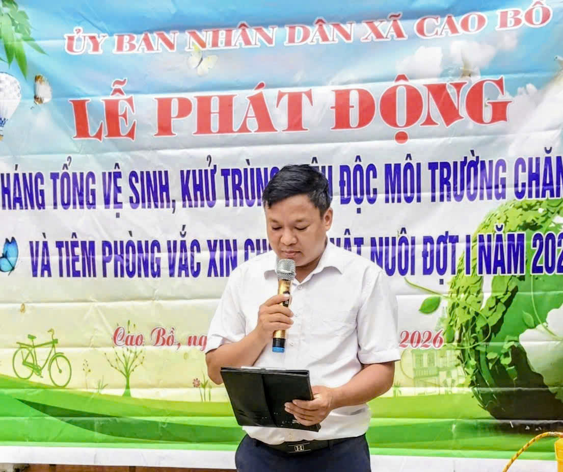 Xã Cao Bồ phát động “Tháng tổng vệ sinh, khử trùng, tiêu độc môi trường chăn nuôi và tiêm phòng vắc xin đợt I năm 2026”