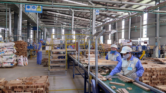 Tăng cường trách nhiệm, tạo lập môi trường đầu tư, kinh doanh thuận lợi cho doanh nghiệp