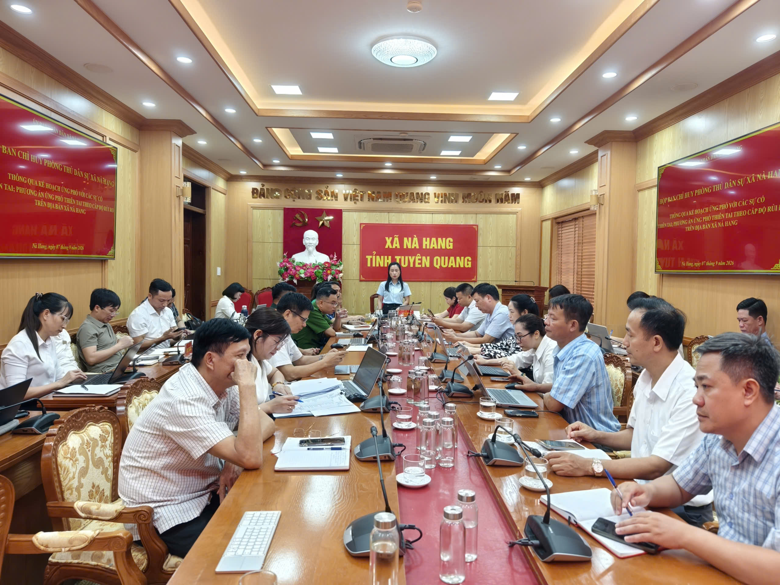 Nà Hang họp Ban Chỉ huy phòng thủ dân sự xã, triển khai nhiệm vụ ứng phó thiên tai