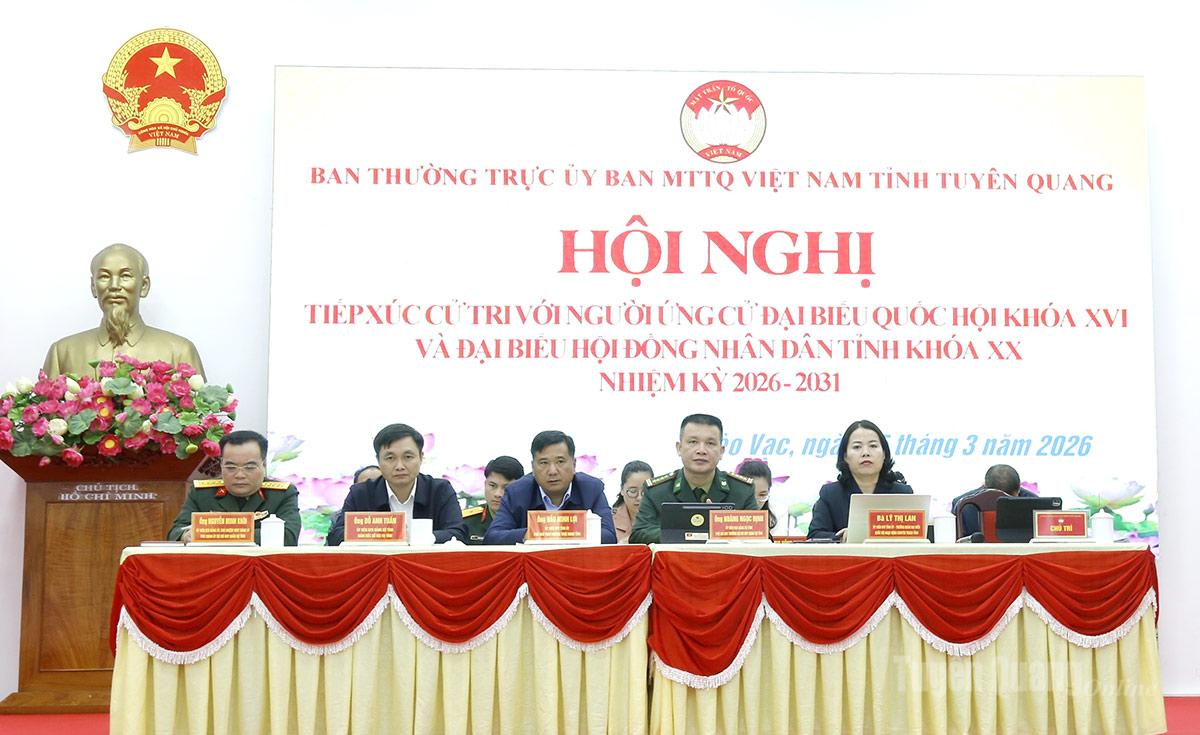 Ứng cử viên đại biểu Quốc hội và đại biểu HĐND tỉnh tiếp xúc cử tri vận động bầu cử tại các địa phương