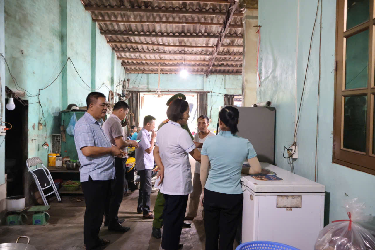 Ktra ATTP Vĩnh hảo.jpg