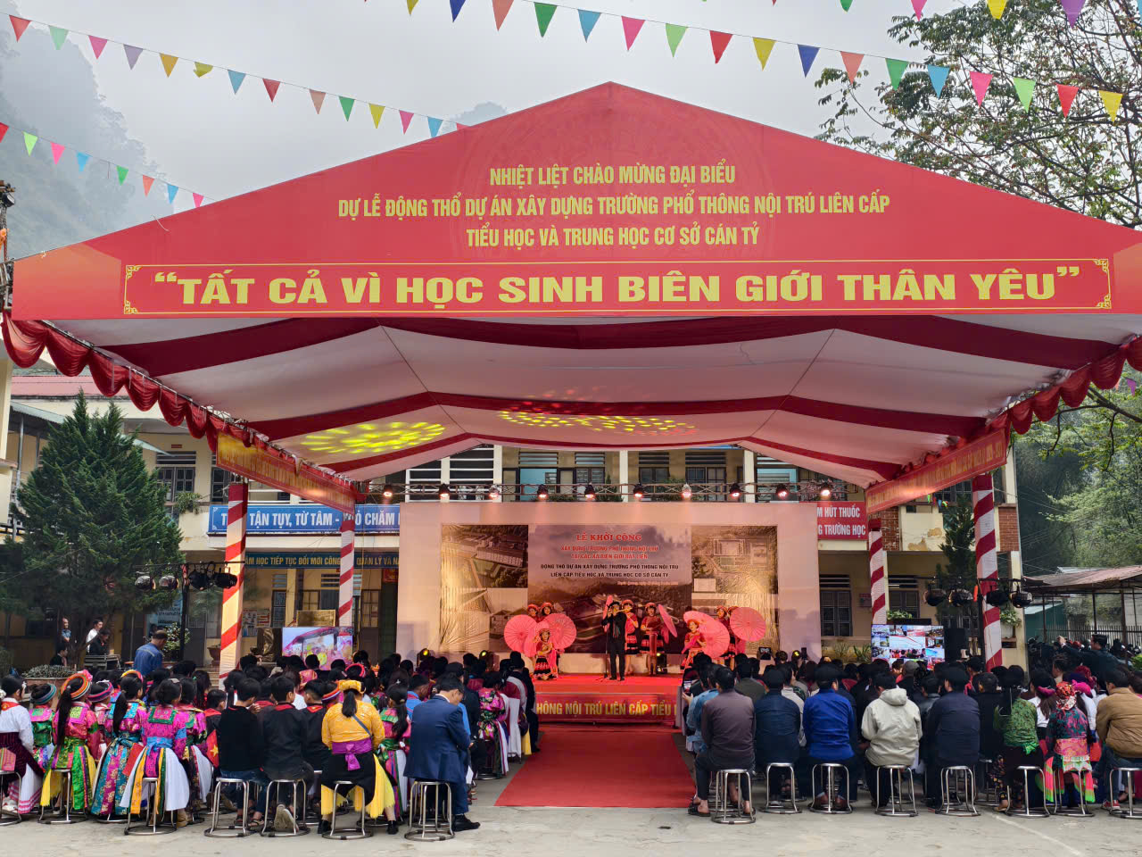 XÂY TRƯỜNG HỌC – XÂY TƯƠNG LAI CHO TRẺ EM VÙNG BIÊN GIỚI XÃ CÁN TỶ