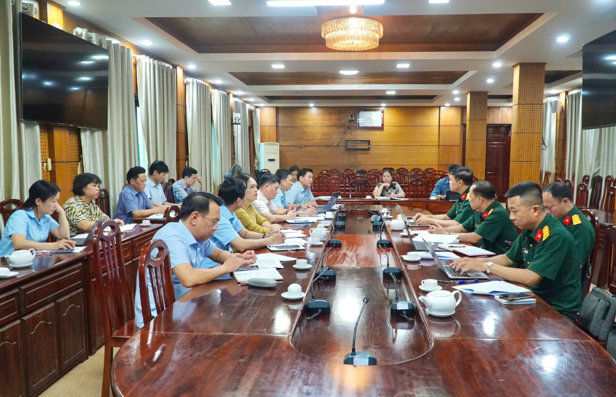 Đoàn công tác Báo Quân đội Nhân dân làm việc với tỉnh Tuyên Quang về công tác phòng, chống thiên tai và phát triển kinh tế - xã hội
