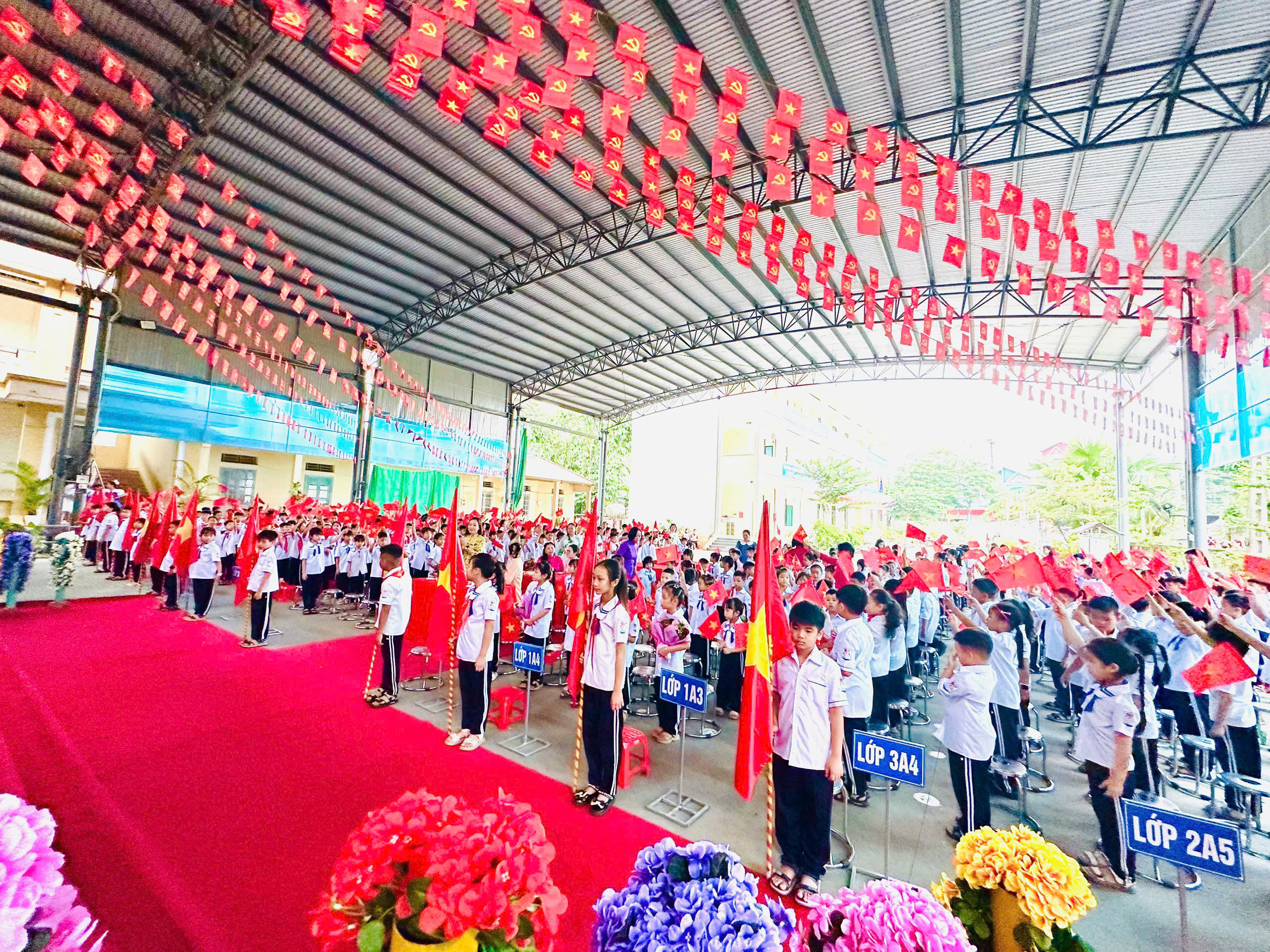 HỒNG SƠN TƯNG BỪNG KHAI GIẢNG NĂM HỌC 2026-2027