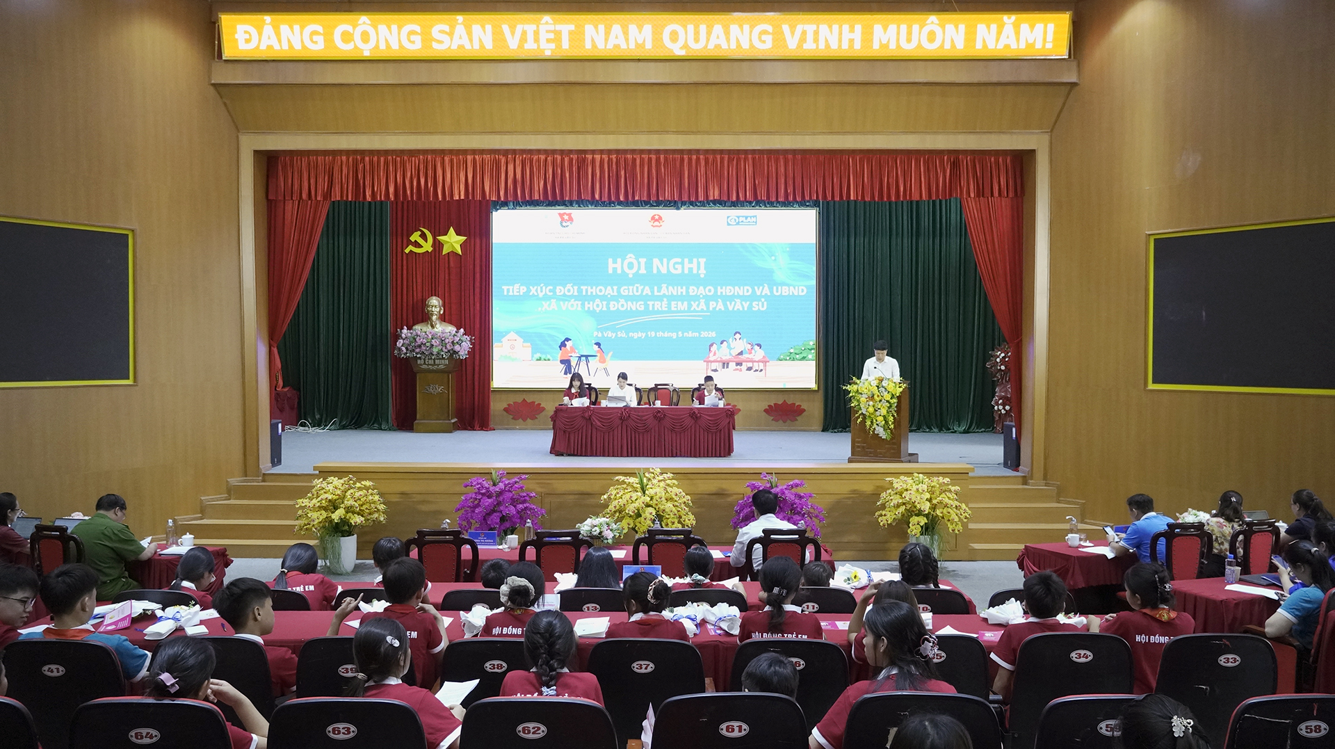 tiếp x&uacute;c, đối thoại với hđTE (9).JPG