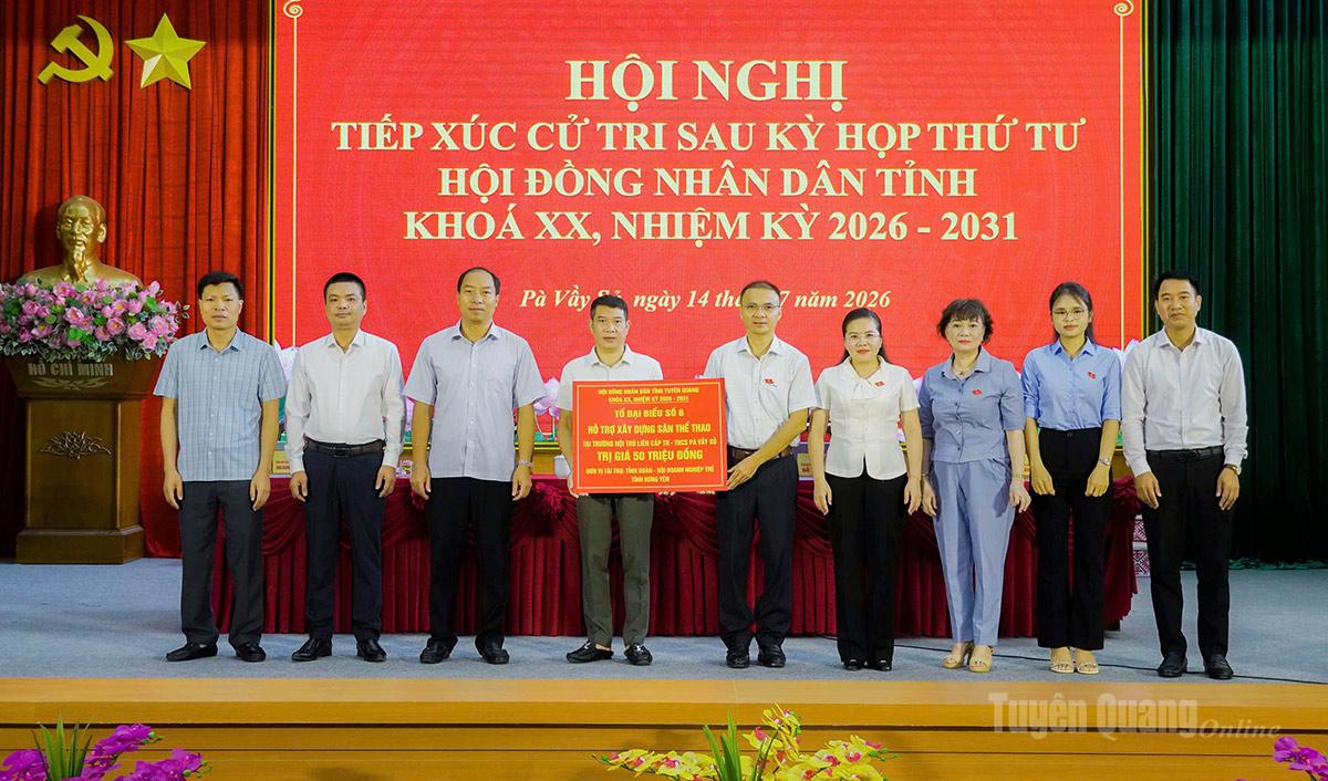 Cử tri xã Pà Vầy Sủ kiến nghị tỉnh quan tâm bố trí kinh phí tu sửa, nâng cấp tuyến đường tỉnh lộ 177 và 178 cùng một số tuyến đường liên thôn