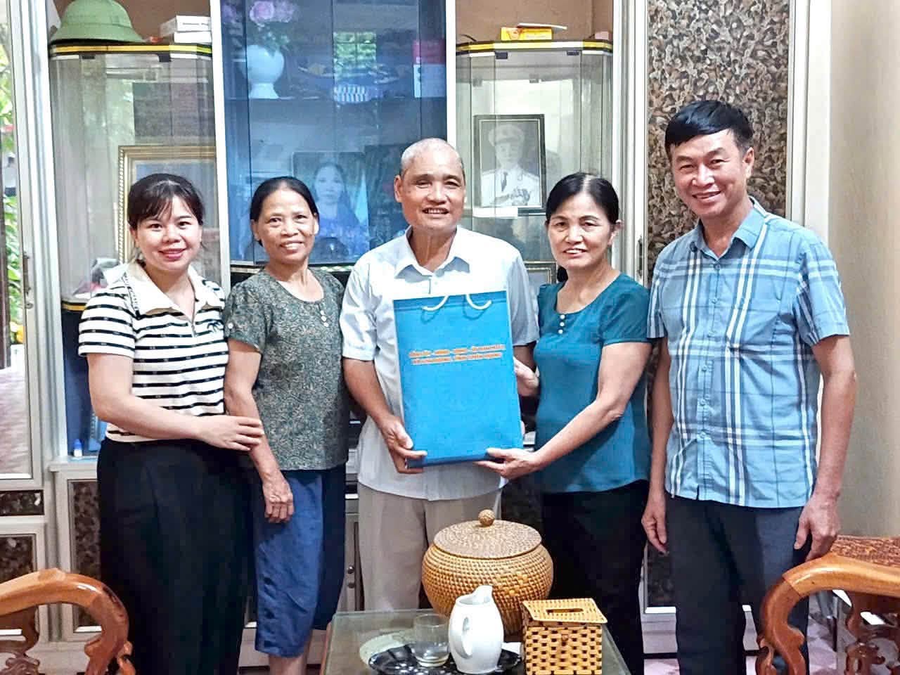 Các thôn xã Sơn Dương tổ chức tri ân người có công nhân kỷ niệm 79 năm ngày thương binh - liệt sĩ (27/7/1947 - 27/7/2026)