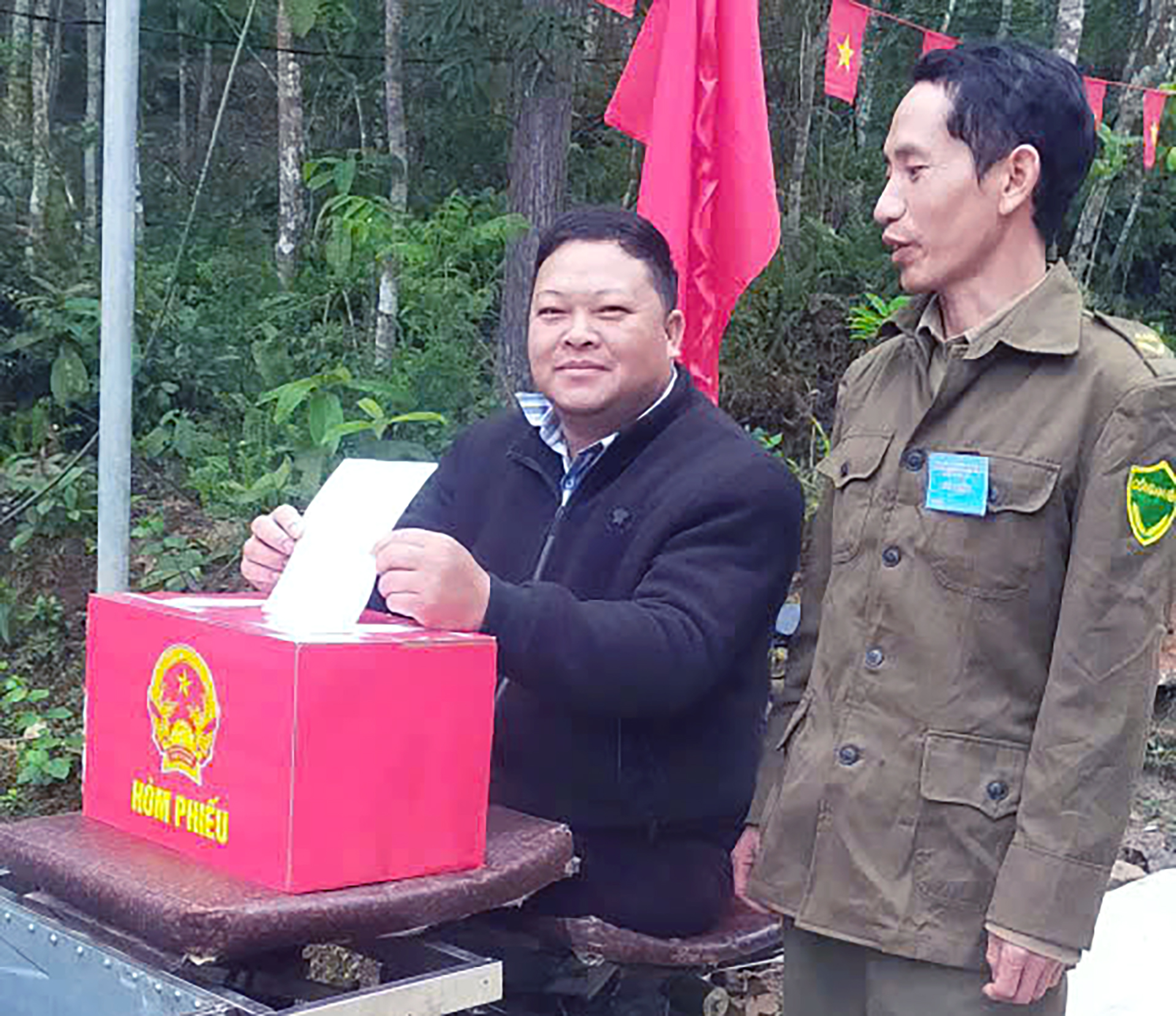 Tổ bầu cử số 3 (9).jpg