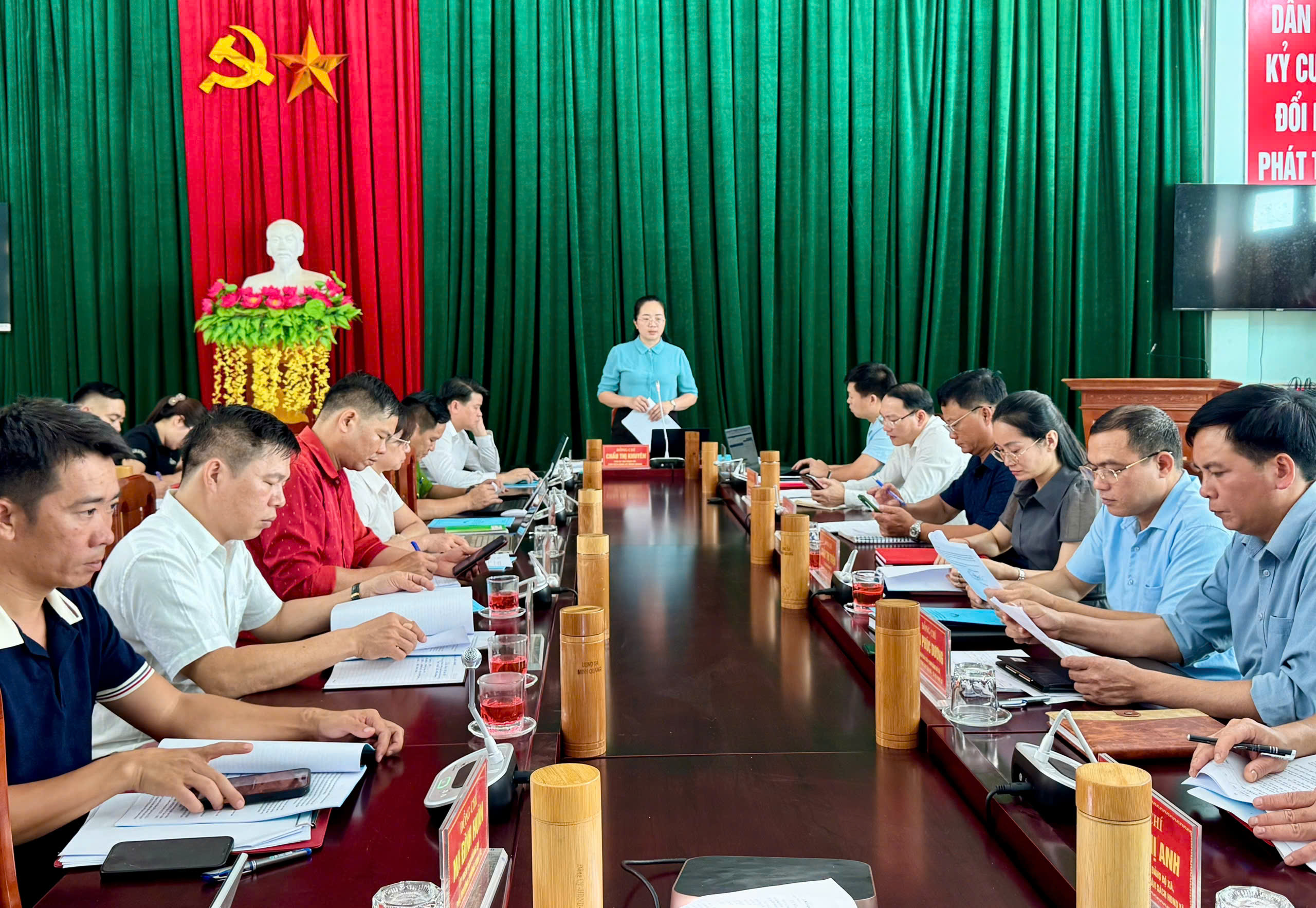 UBND xã Minh Quang họp cho ý kiến vào Đồ án Quy hoạch chi tiết Dự án Trang trại nông nghiệp công nghệ cao Minh Quang tại thôn Bản Đồn
