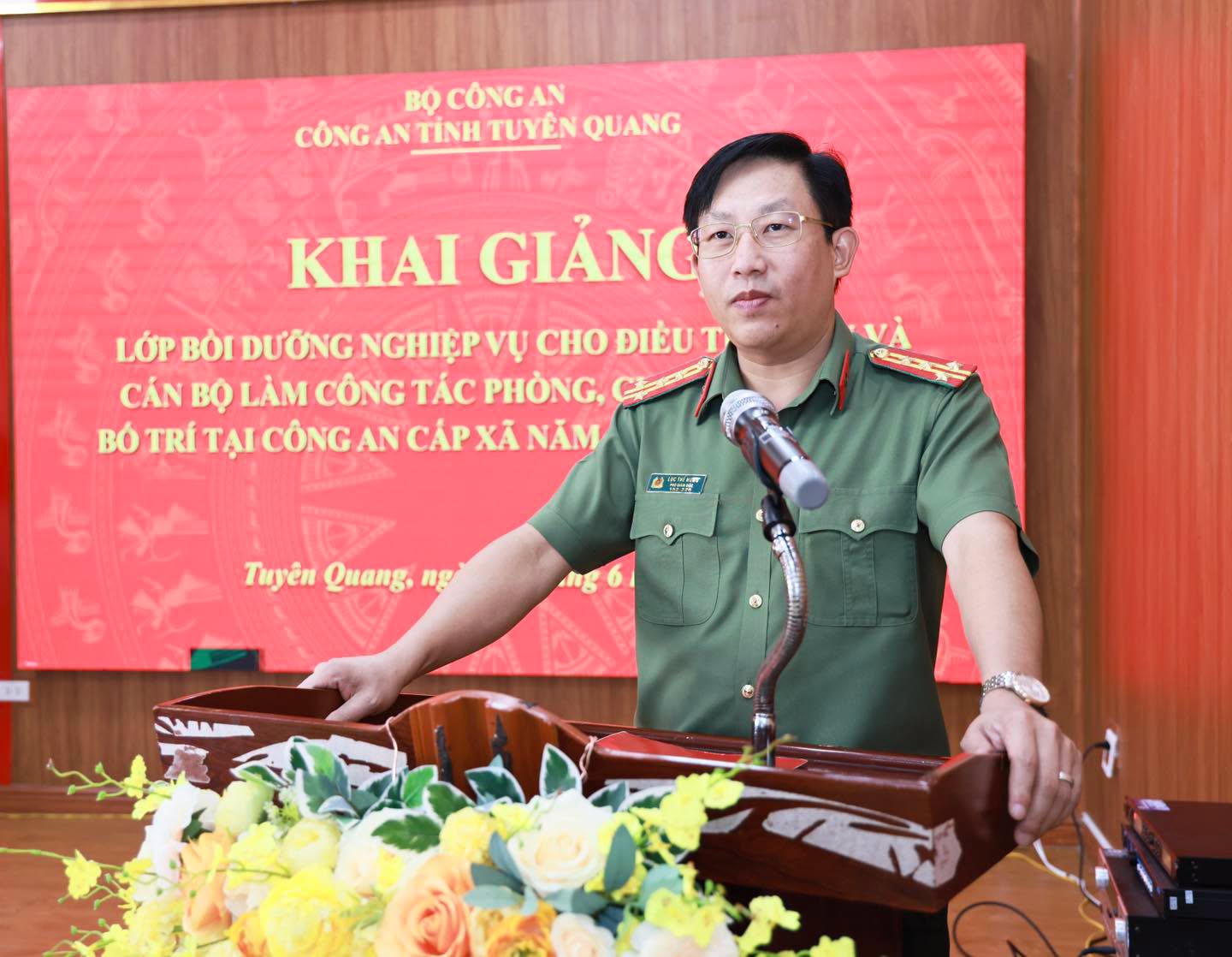 CÔNG AN TỈNH TUYÊN QUANG KHAI GIẢNG LỚP BỒI DƯỠNG NGHIỆP VỤ CHO ĐIỀU TRA VIÊN VÀ CÁN BỘ LÀM CÔNG TÁC PHÒNG, CHỐNG TỘI PHẠM TẠI CÔNG AN CẤP XÃ NĂM 2026