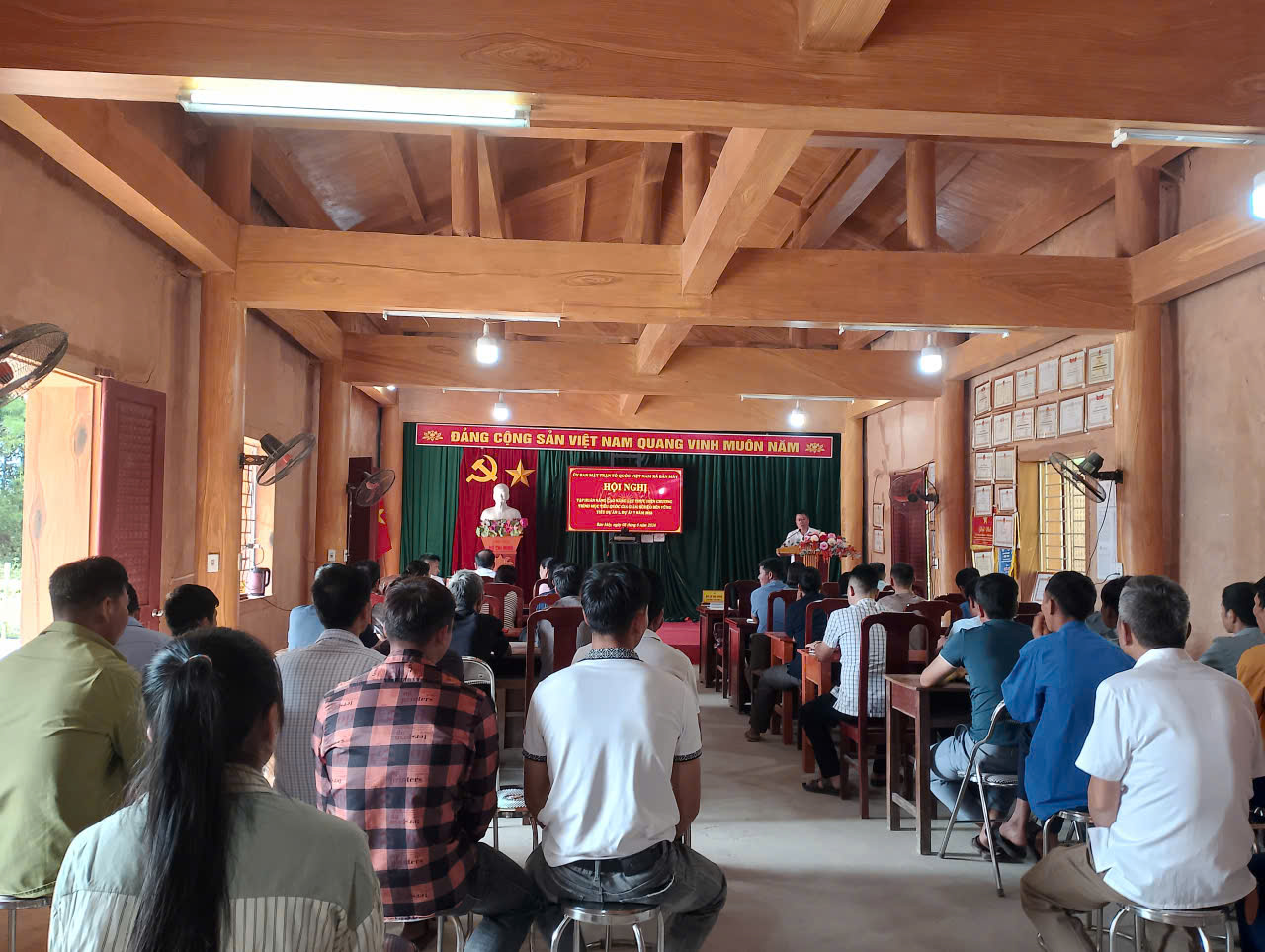BẢN MÁY TỔ CHỨC HỘI NGHỊ TẬP HUẤN NÂNG CAO NĂNG LỰC THỰC HIỆN CHƯƠNG TRÌNH GIẢM NGHÈO BỀN VỮNG NĂM 2026