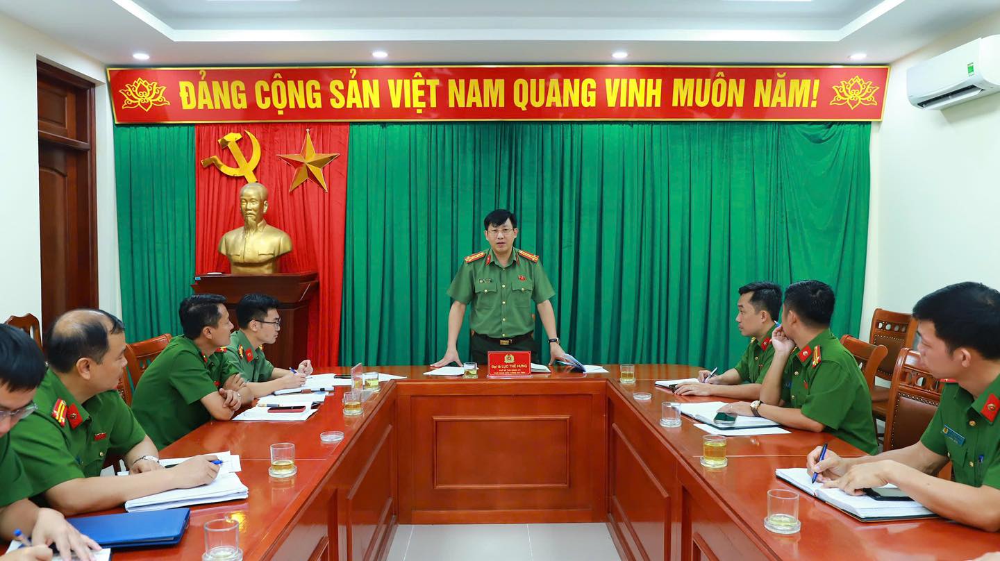 LÃNH ĐẠO CÔNG AN TỈNH KIỂM TRA CÔNG AN CÁC XÃ SAU SÁP NHẬP 