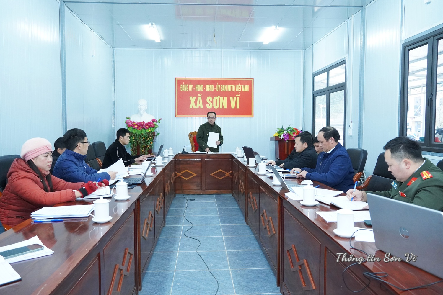 Ủy ban bầu cử xã Sơn Vĩ họp lần thứ hai