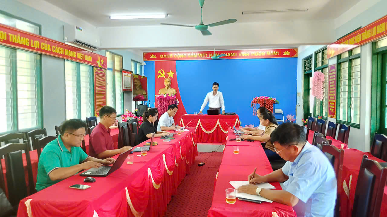 XÃ MINH SƠN KIỆN TOÀN BAN BIÊN TẬP TRANG THÔNG TIN ĐIỆN TỬ XÃ