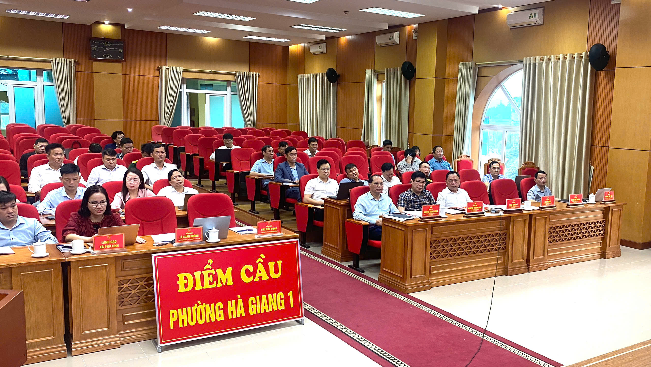Ủy ban nhân dân tỉnh Tuyên Quang làm việc với các xã , phường (cụm 1) về định hướng phát triển kinh tế - xã hội giai đoạn 2026 - 2030.
