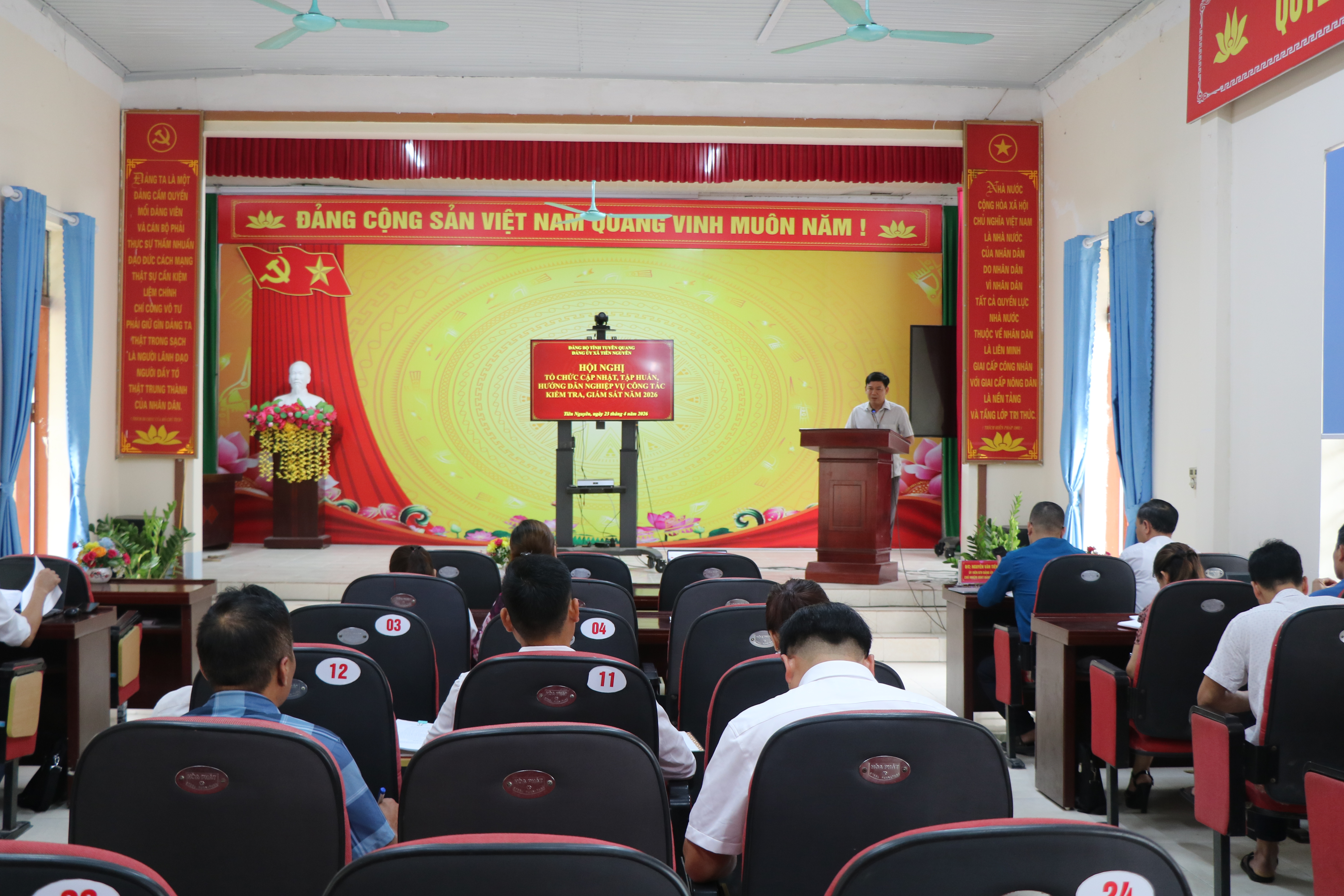 Đảng ủy xã tổ chức Hội nghị tập huấn, hướng dẫn nghiệp vụ công tác kiểm tra, giám sát