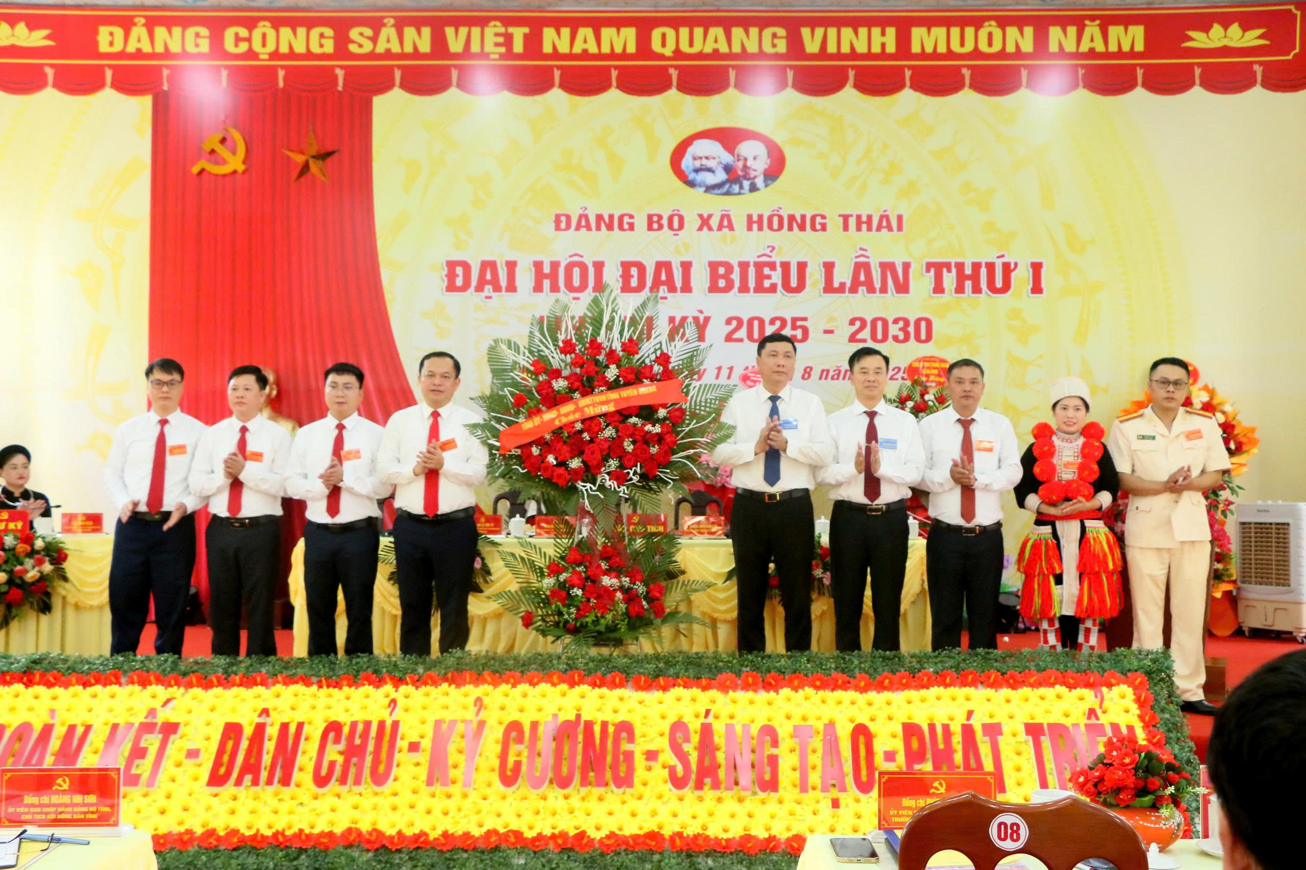 Đại hội đại biểu Đảng bộ xã Hồng Thái lần thứ I, nhiệm kỳ 2025-2030