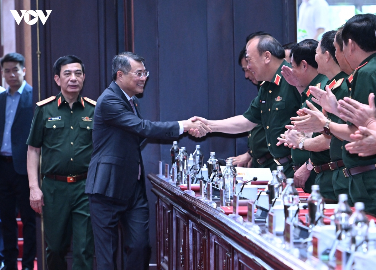 Thủ tướng dự Hội nghị Quân chính toàn quân 6 tháng đầu năm 2026