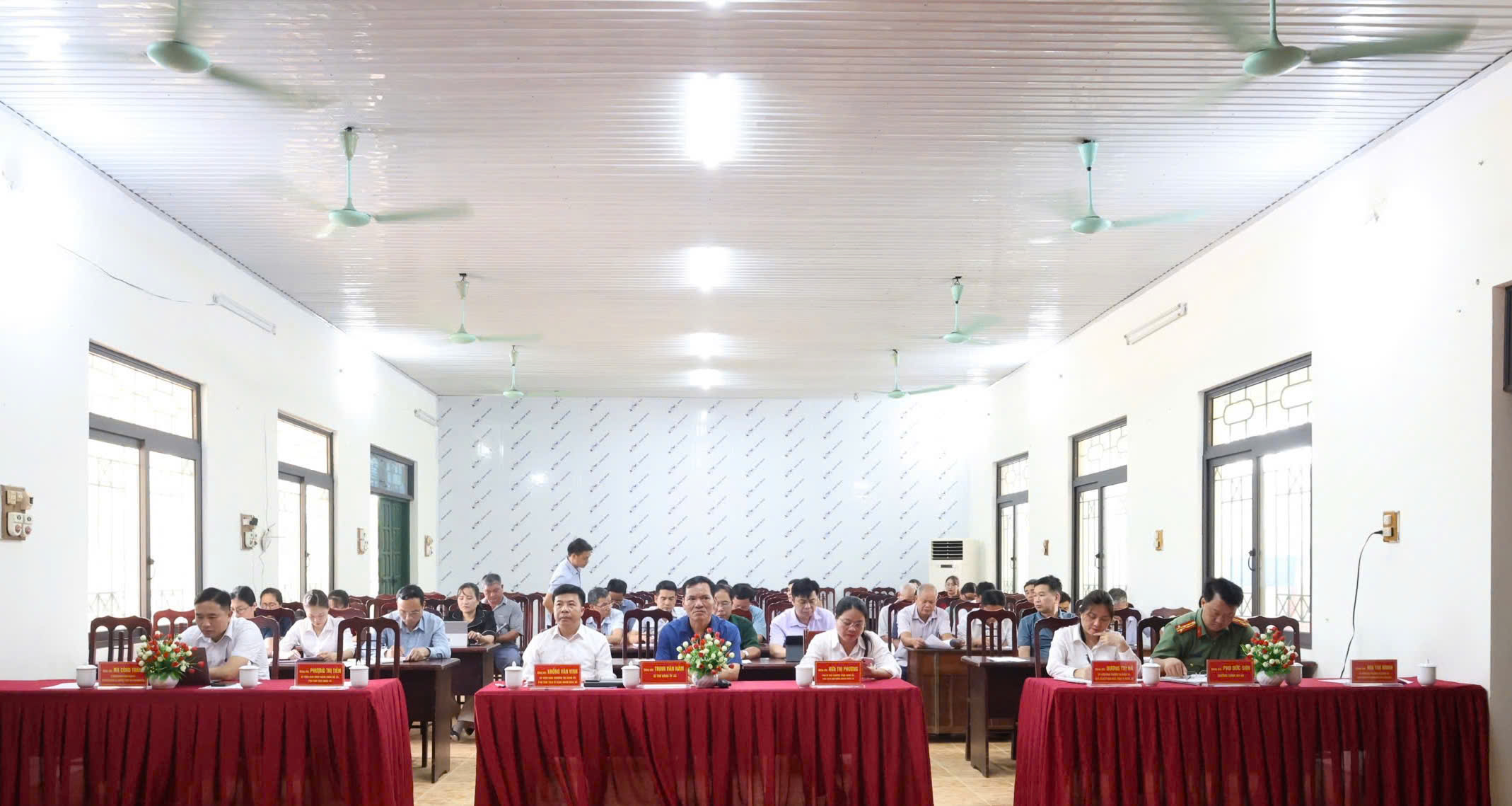 Đảng Ủy - HĐND - UBND - Ủy Ban MTTQ Việt Nam xã Bình An Tổ chức Hội nghị tổng kết công tác tổ chức Lễ hội Lồng Tông và Ngày hội Văn hóa các dân tộc Xuân Bính Ngọ năm 2026.