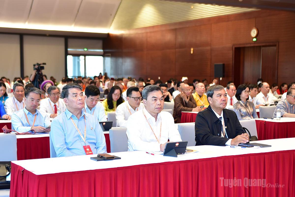 Đoàn đại biểu tỉnh Tuyên Quang đóng góp tích cực vào nội dung thảo luận tại Đại hội đại biểu toàn quốc MTTQ Việt Nam lần thứ XI