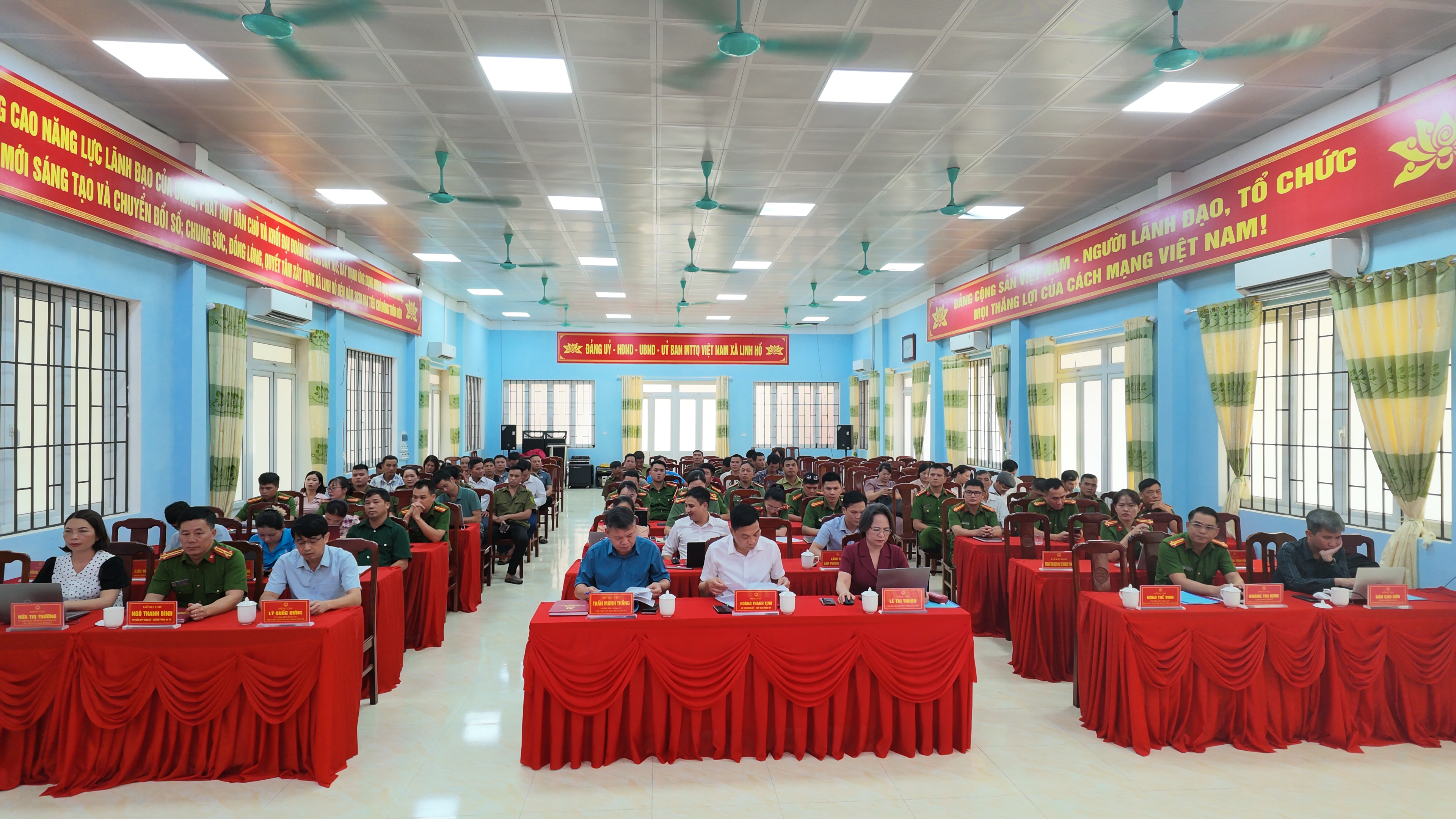 Ng&agrave;y hội 2.JPG