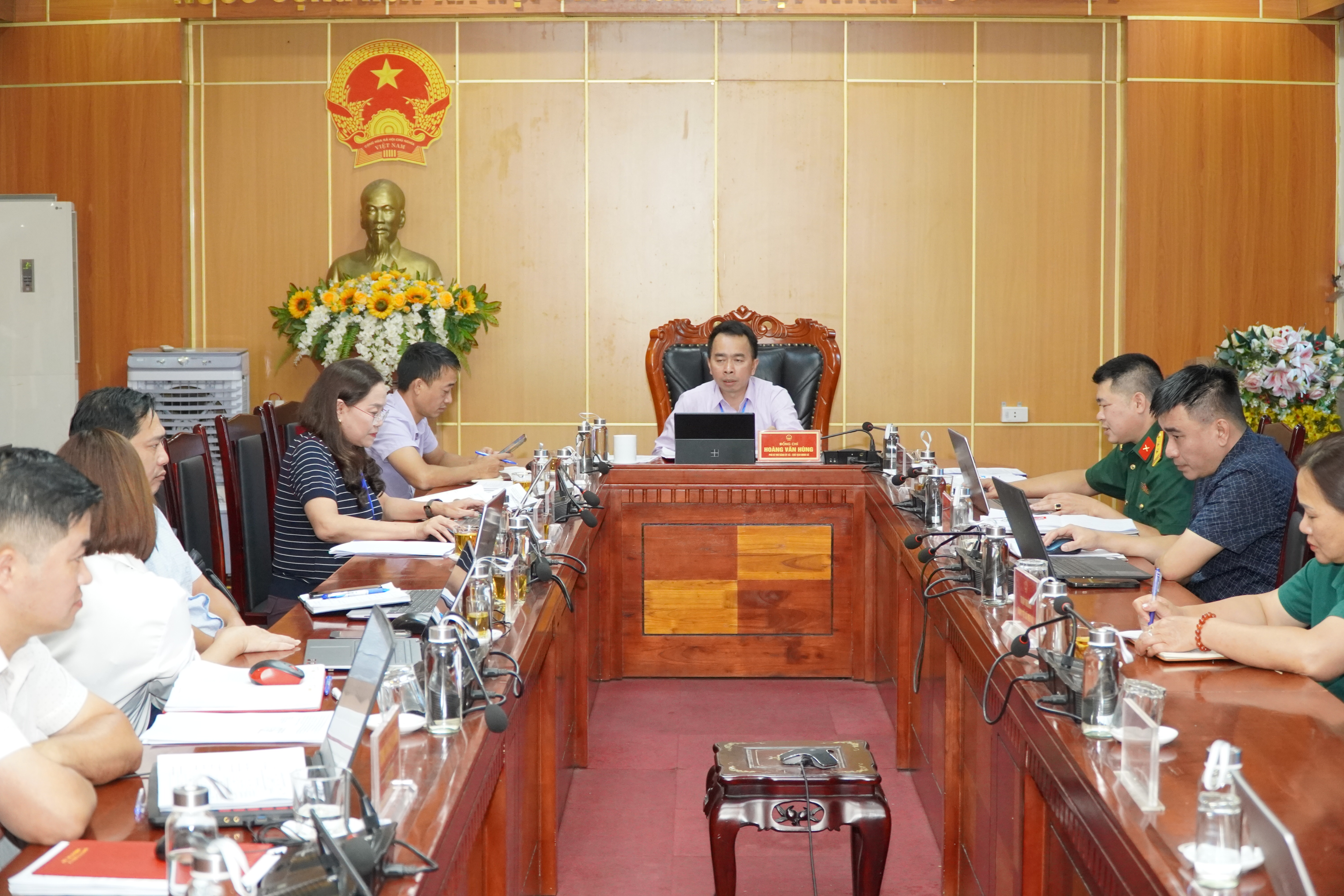 UBND xã Mèo Vạc tổ chức phiên họp thường kỳ tháng 8 năm 2026